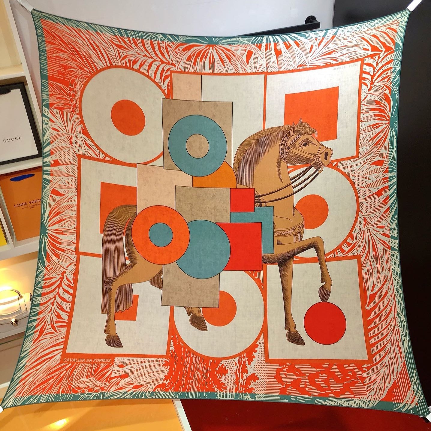 HM Elegant Knight 140 CM Orange Cashmere and Silk 293098