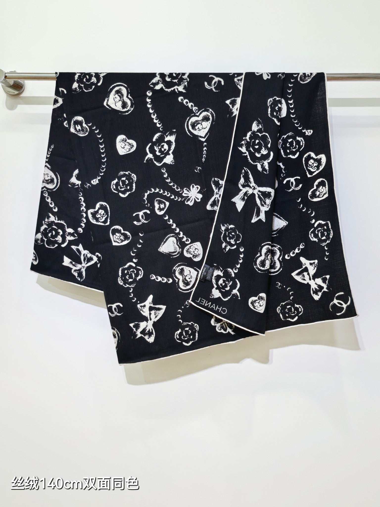 CC 25  Scarf 140CM Black Cashmere 293088