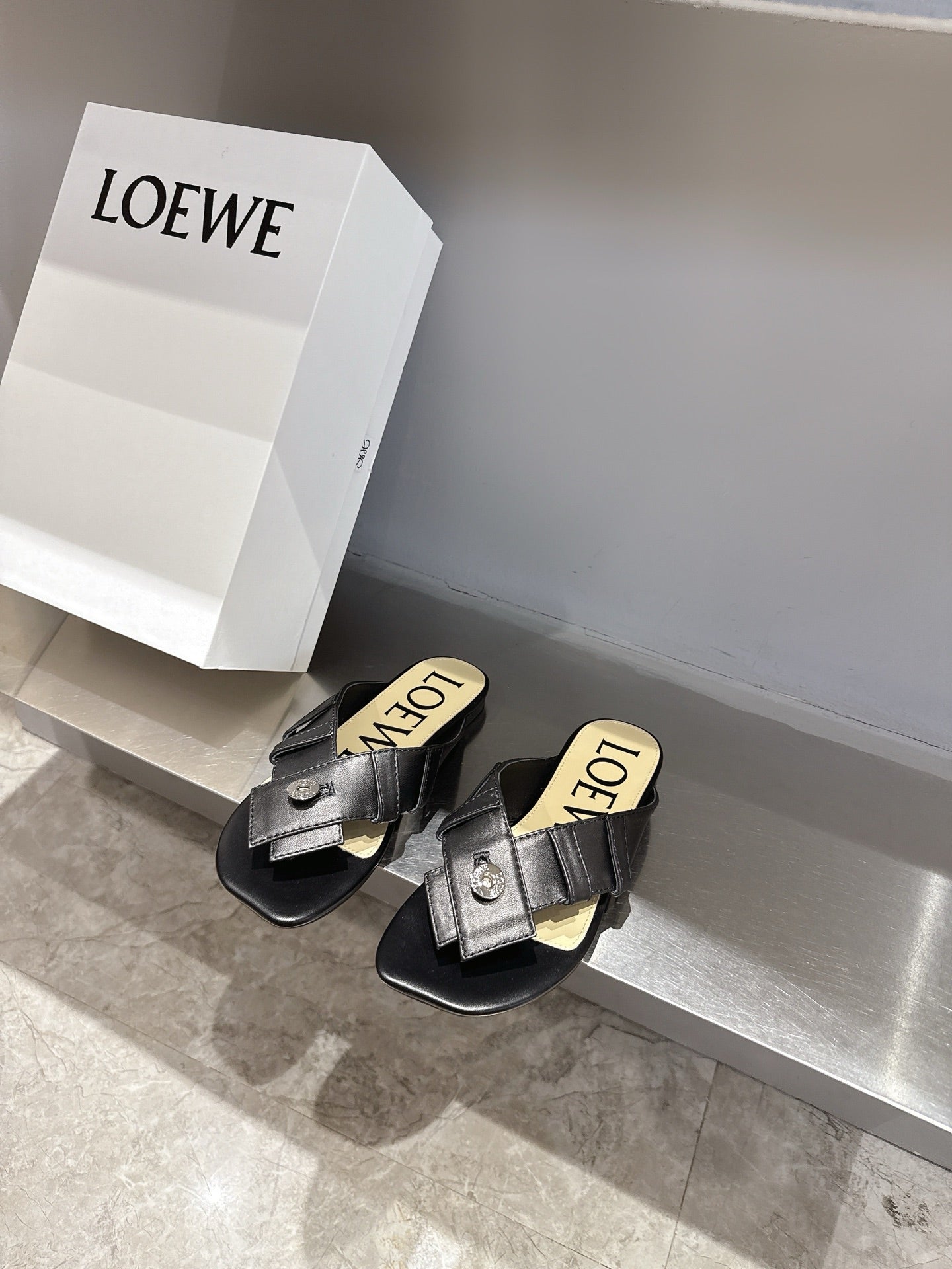 Loewe 25 Toy Panta Toe Thong Black Sheepskin