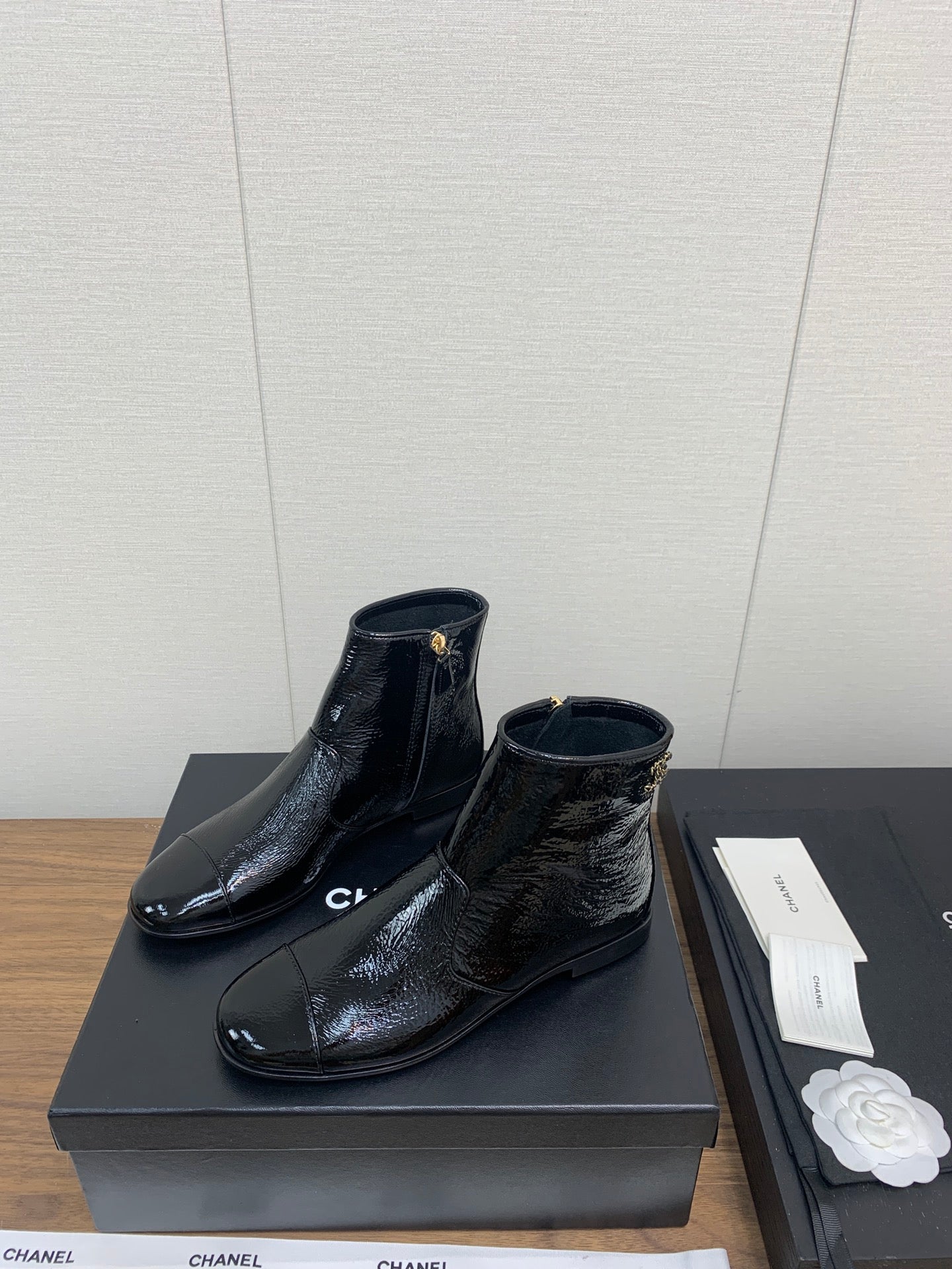 CC Ankle Boots 25mm Glossy Black Cowhide