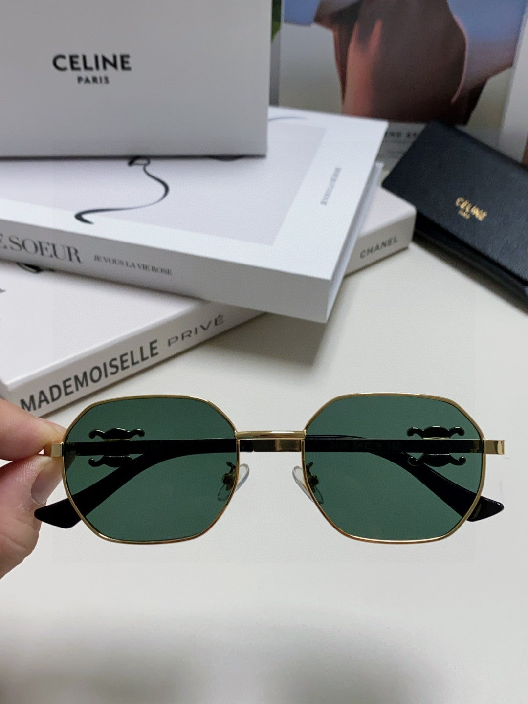TRIOMPHE SUNGLASS 497821 IN GOLD METAL DARK TEAL LENSES
