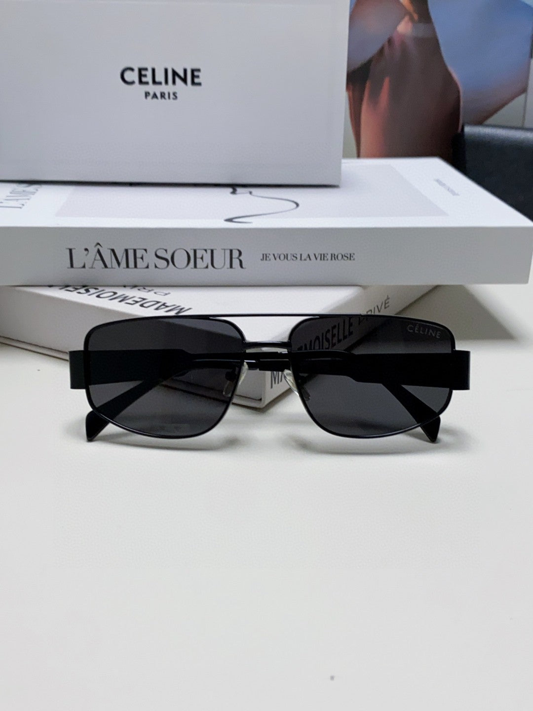 TRIOMPHE SUNGLASS 512996 IN BLACK METAL