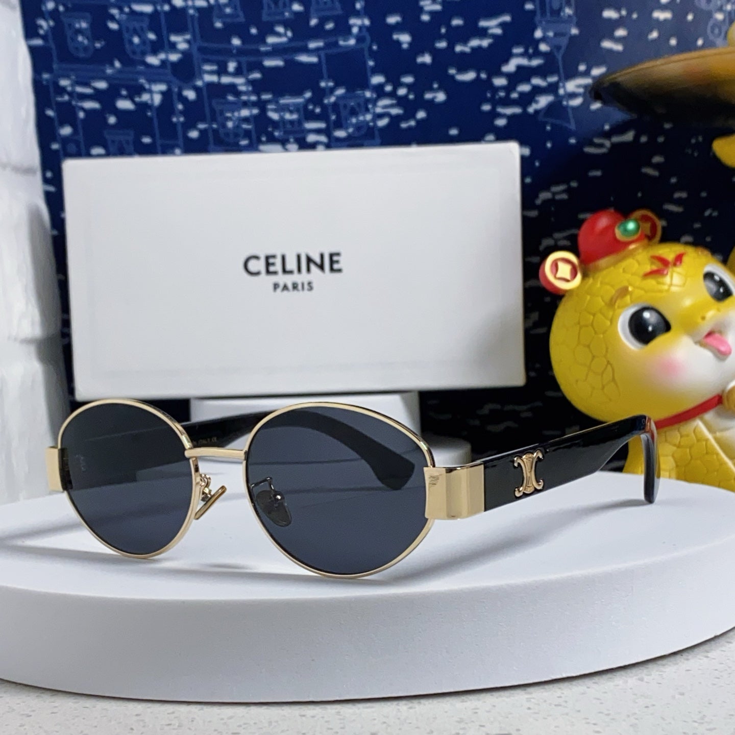 TRIOMPHE SUNGLASS 538532 IN BLACK ACETATE GOLD METAL