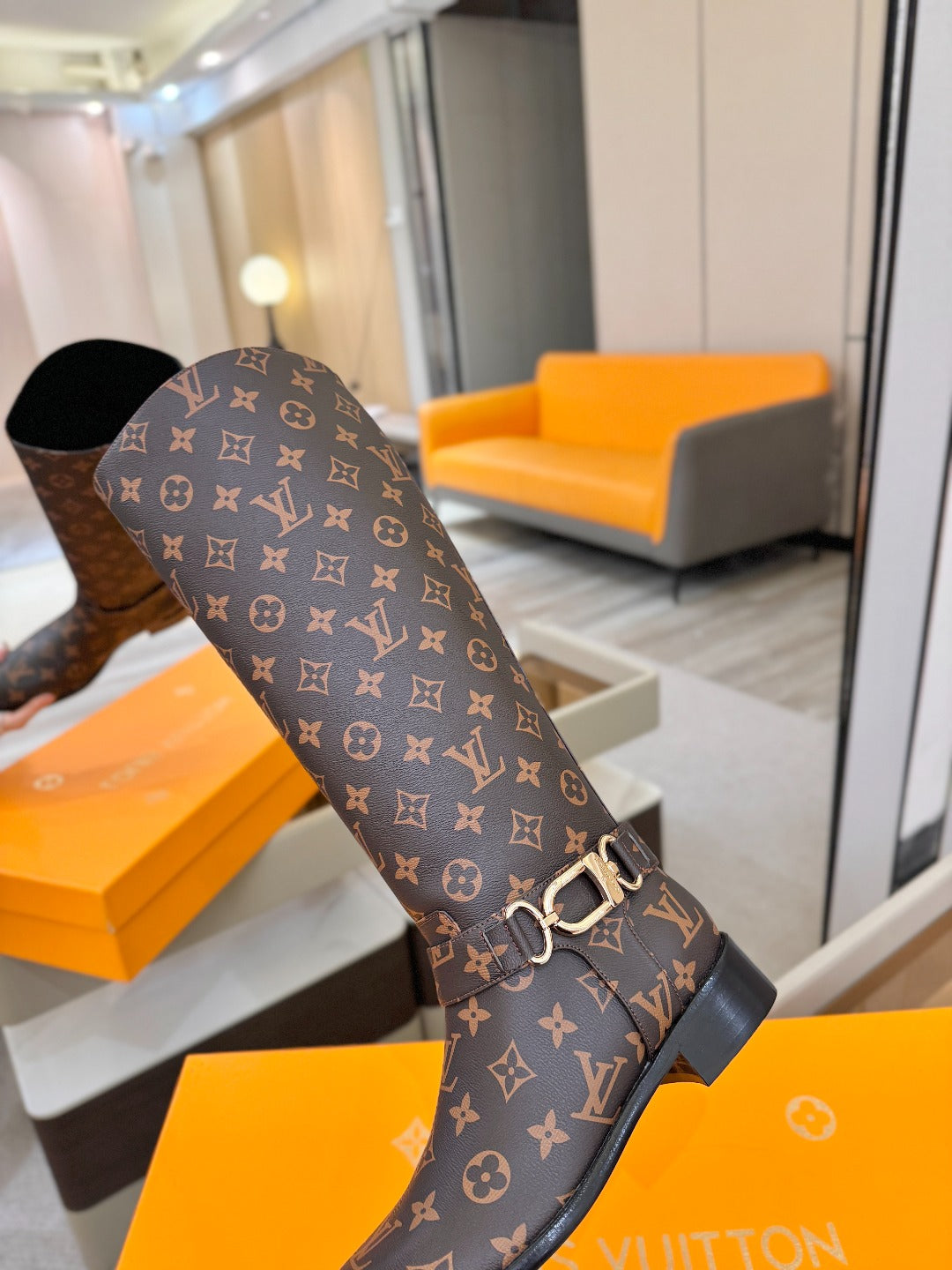 LV 25 Martin Boots 30 Monogram Brown Cowhide 573883