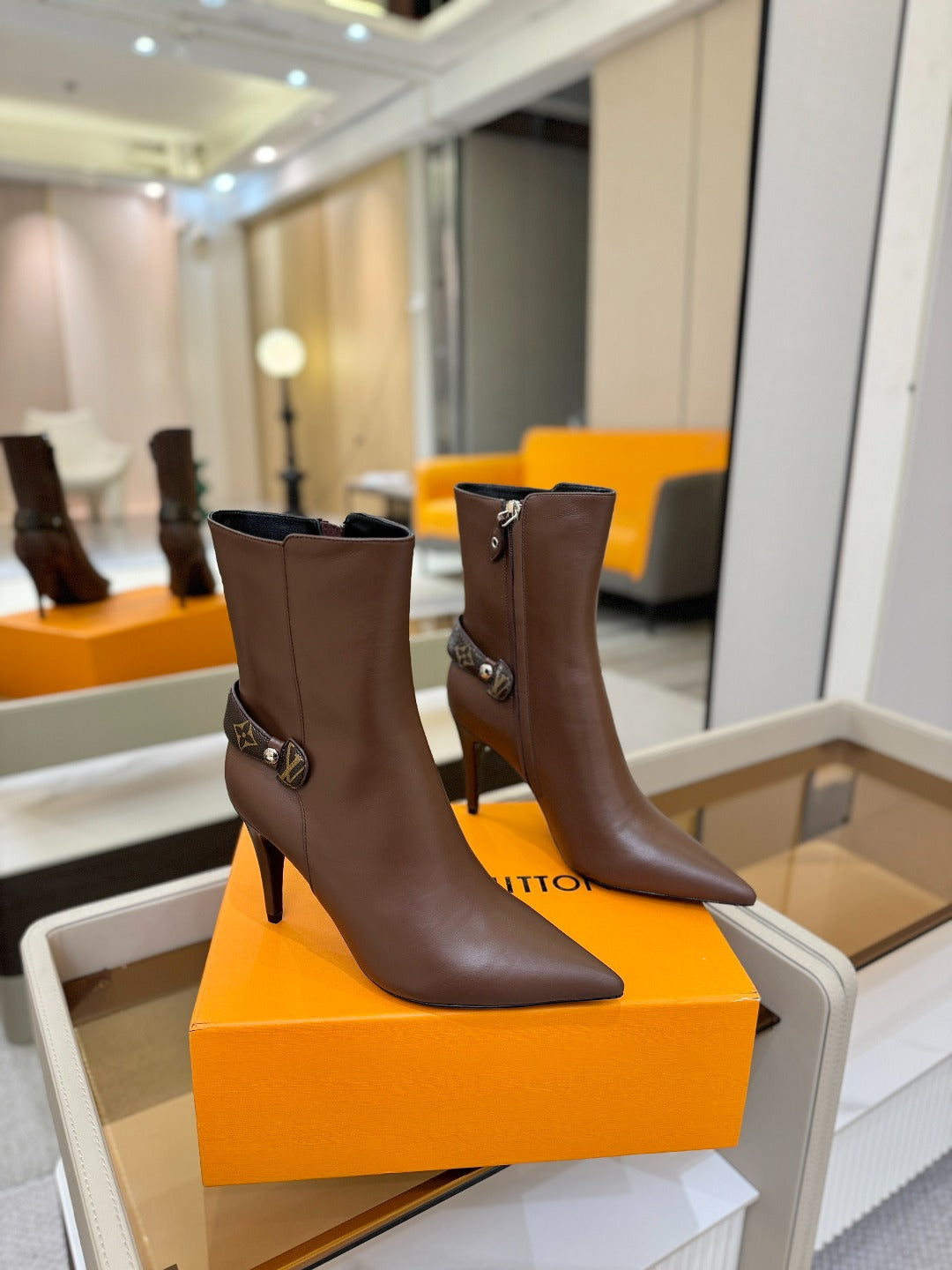 LV 25 Runway Ankle Boots 90 Brown Calfskin 573864