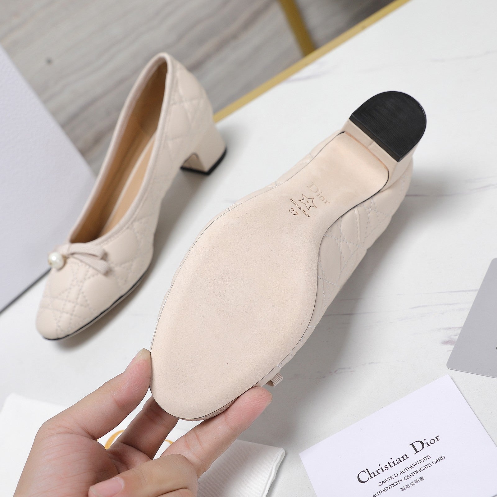 CD Pump 40mm In White Pink Quilted Calfskin 995266