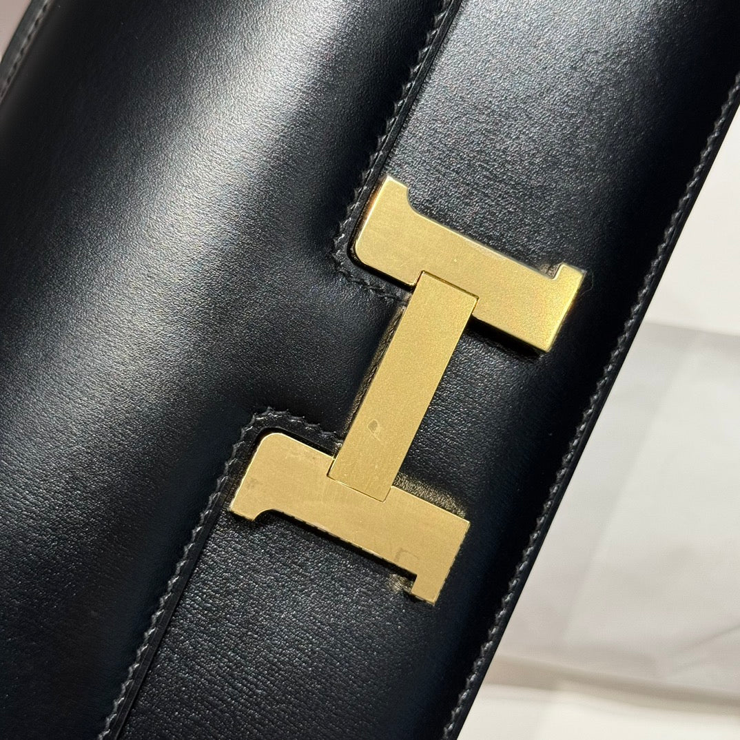 HM Constance Elan 24 Black Epsom Gold Hardware 237352