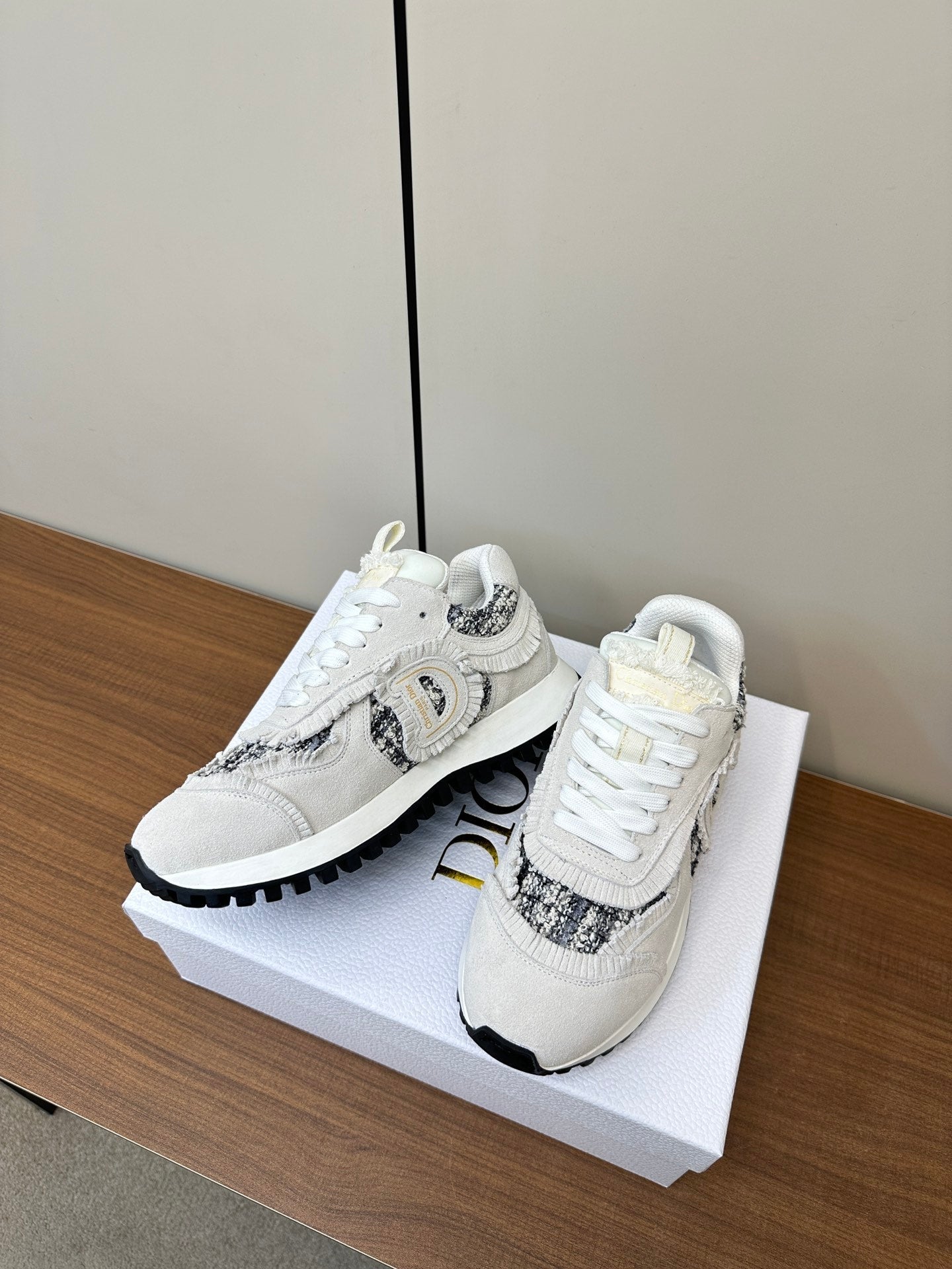 C'est Dior Sneaker In White Suede And Tweed Fabric 989934