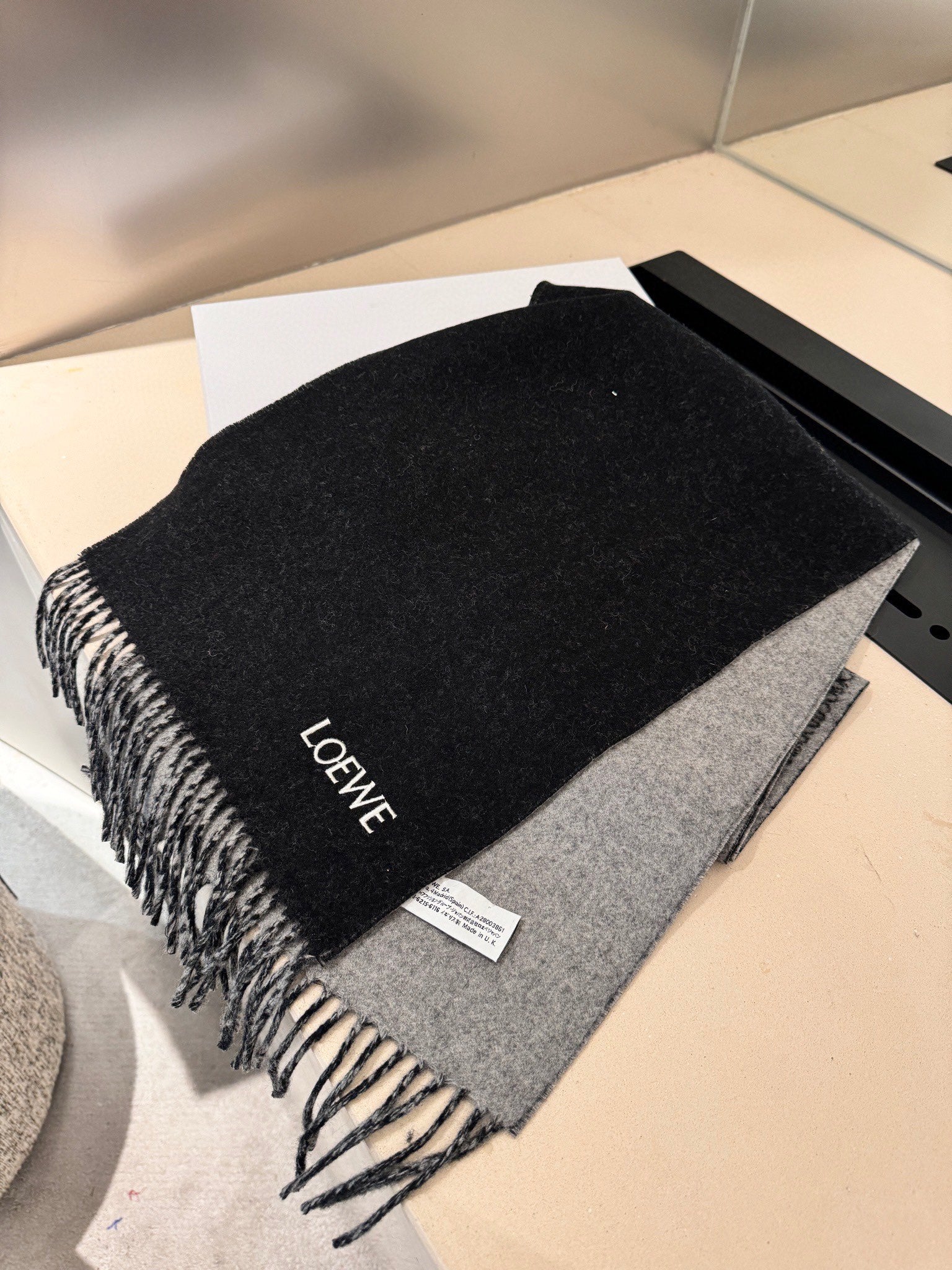 ANAGRAM DOUBLE-SIDED SCARF 182 CM IN BLACK MIX DOVE GRAY WOOL AND CASHMERE 357780
