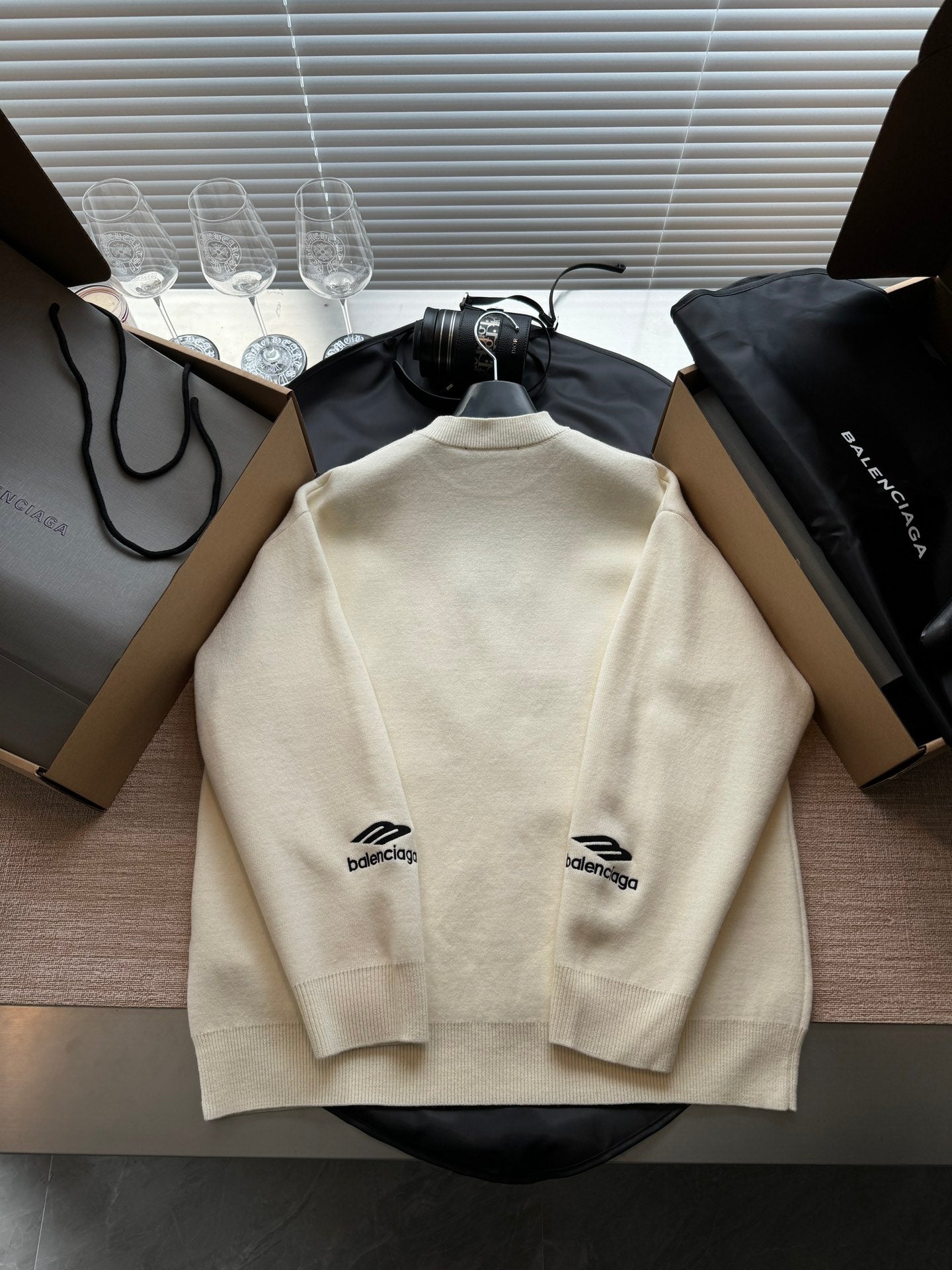 Balenciaga 25 Sweater White Wool 0016