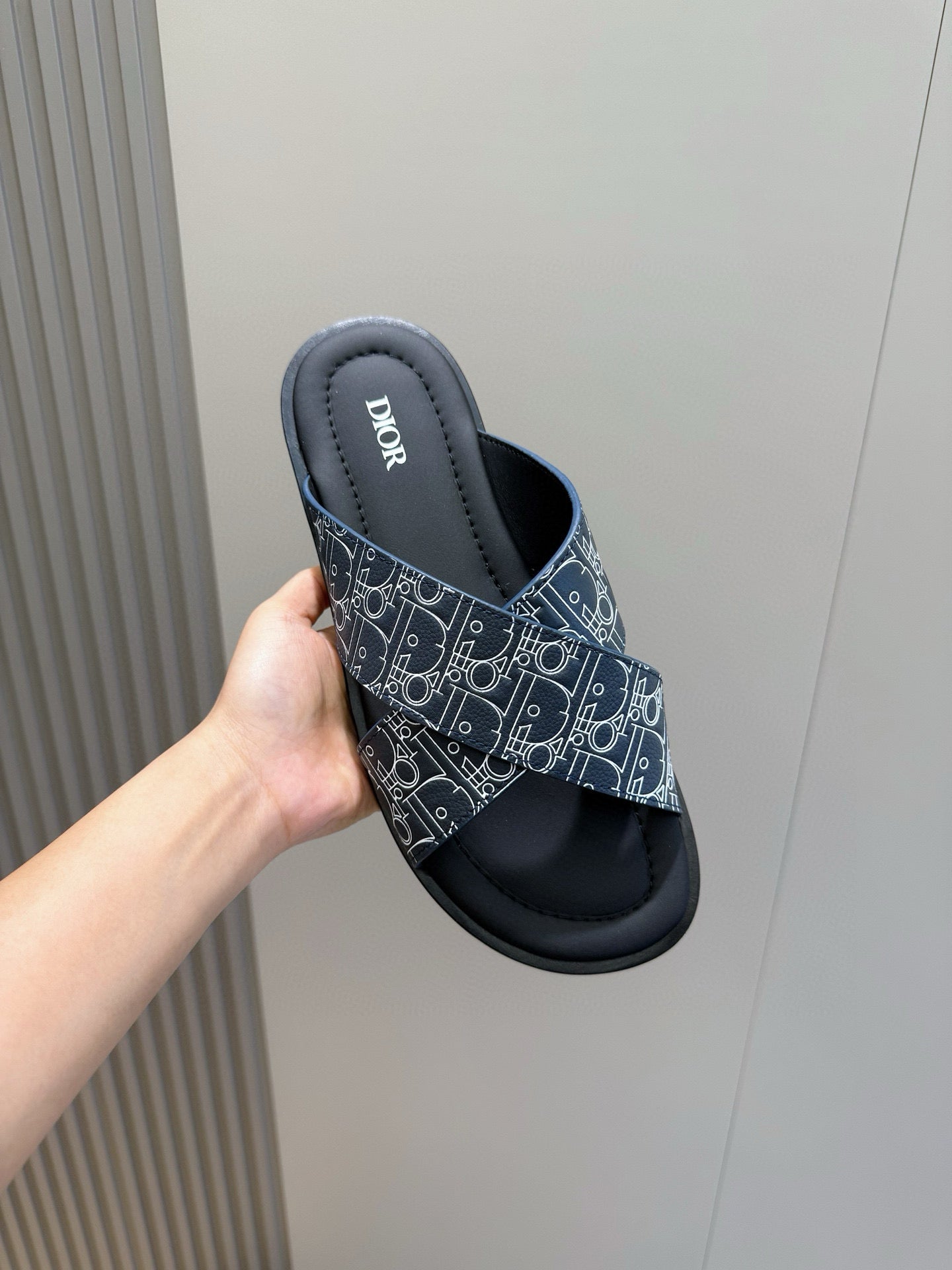 CD Alias Slide Blue Cowhide 643232