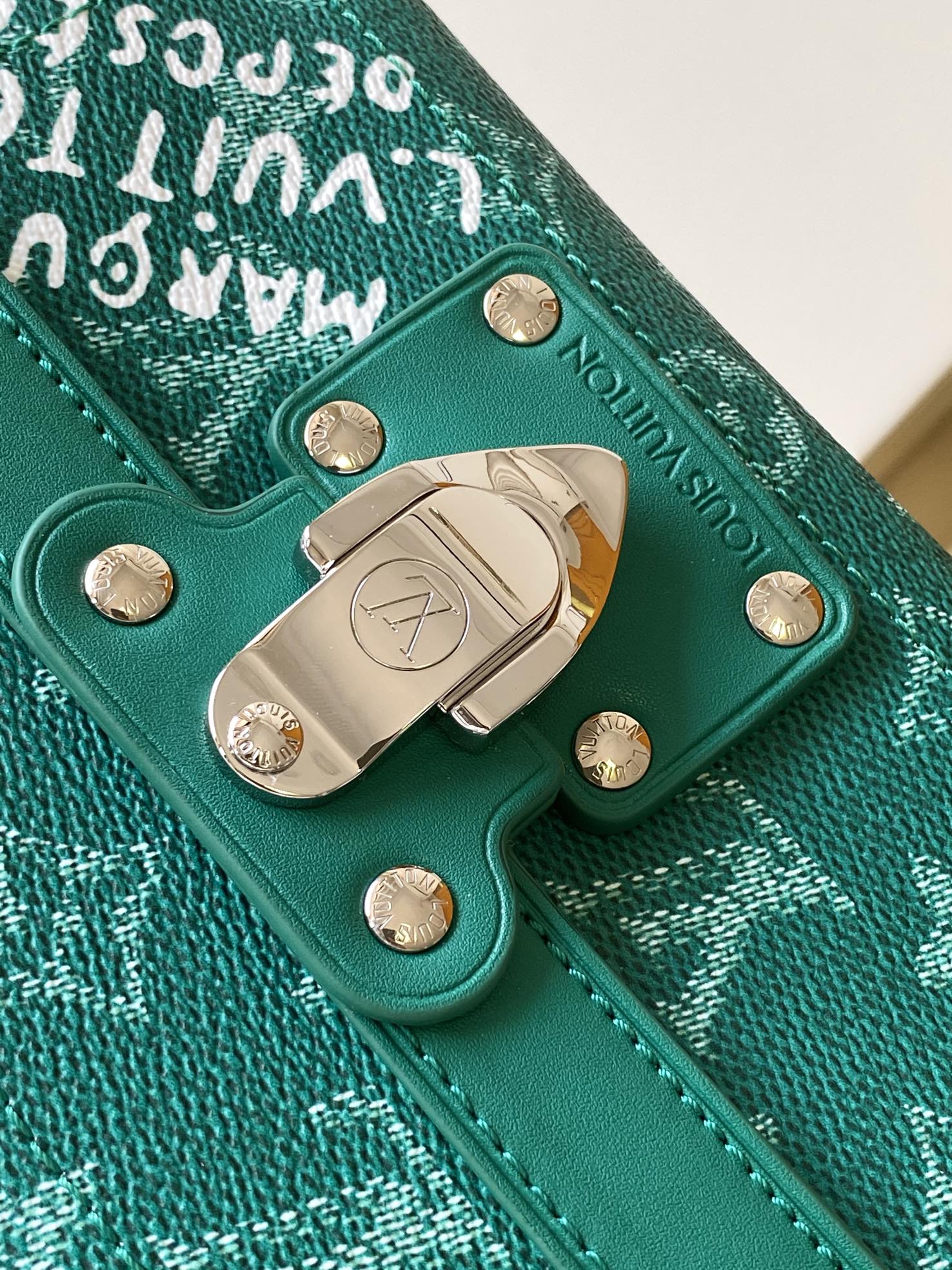 LV Soul Trunk handbag 19cm Green mix White Canvas Leather 252098