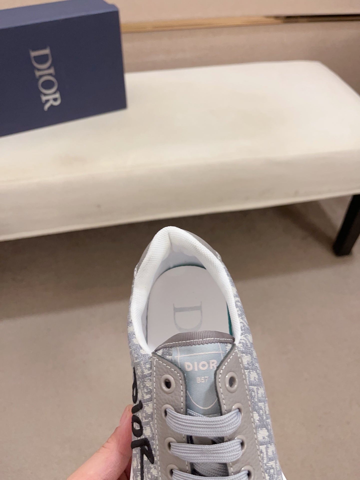 CD HOMME THICK-SOLE SNEAKERS GRAY CALFSKIN