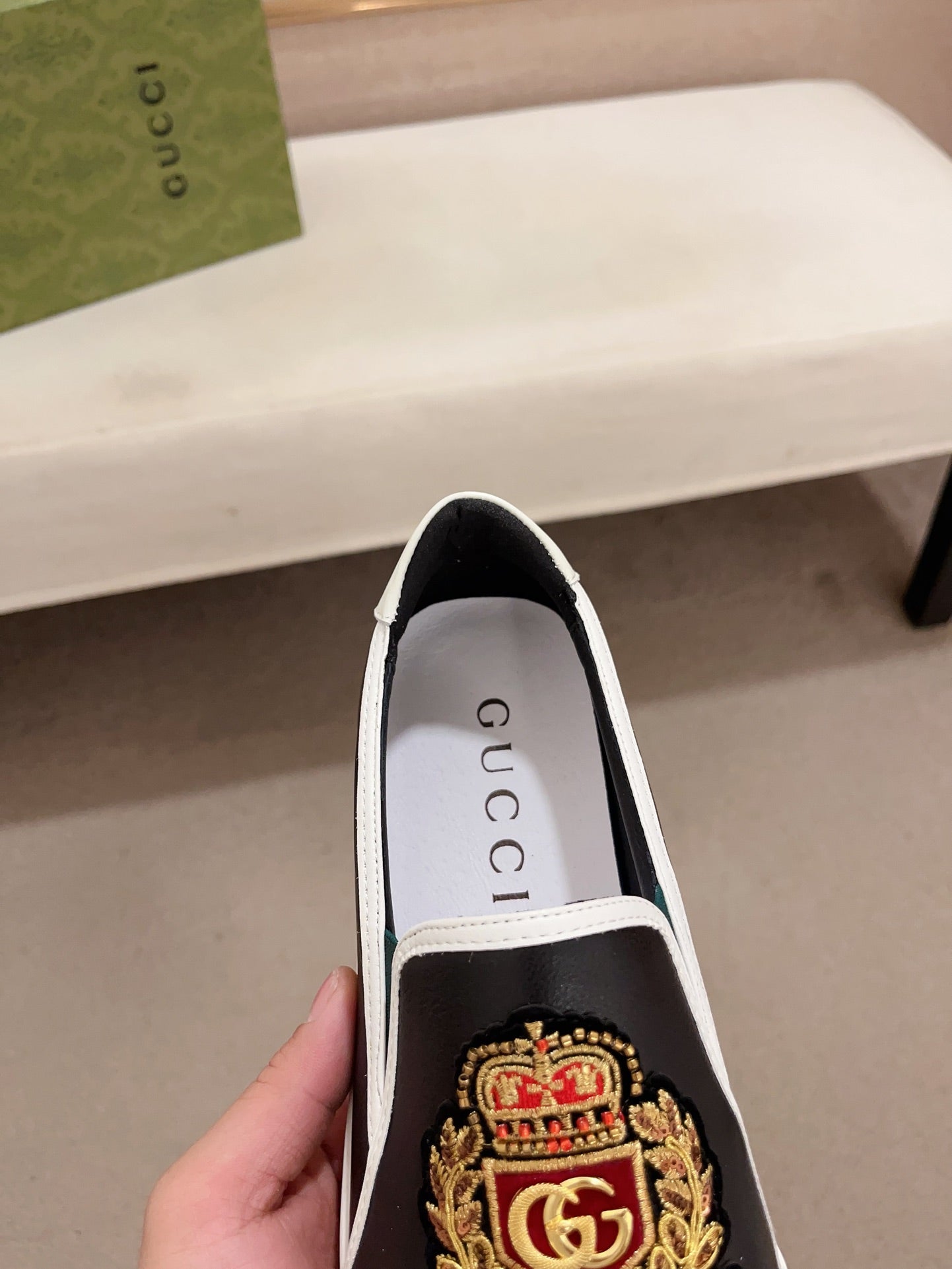 GG Men's Slip on Loafer Black Cowhide 533937