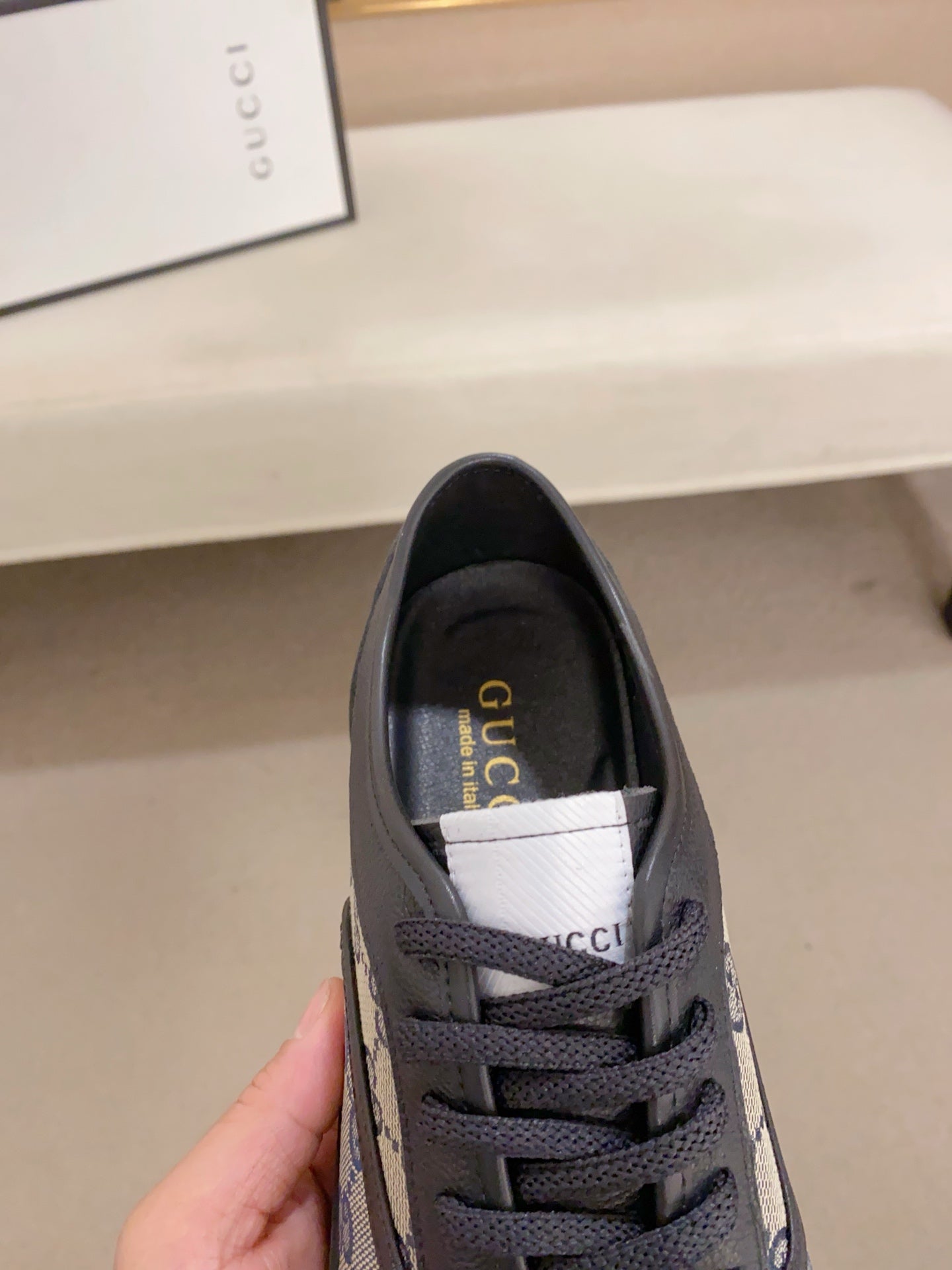 GG Men's Supreme Sneaker Cowhide Printed Fabric 543661