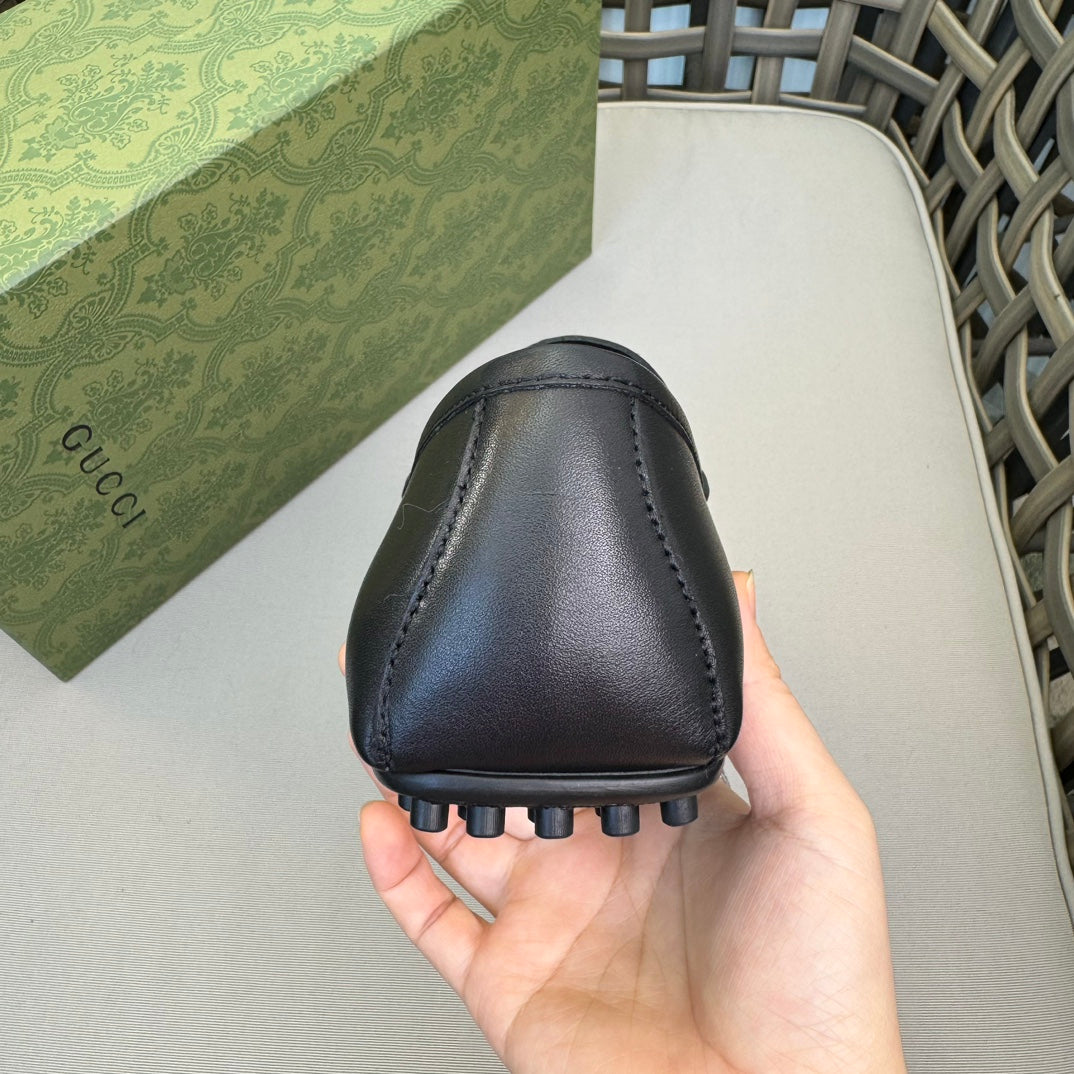 GG Men's Loafer Black Embossed Cowhide 876273