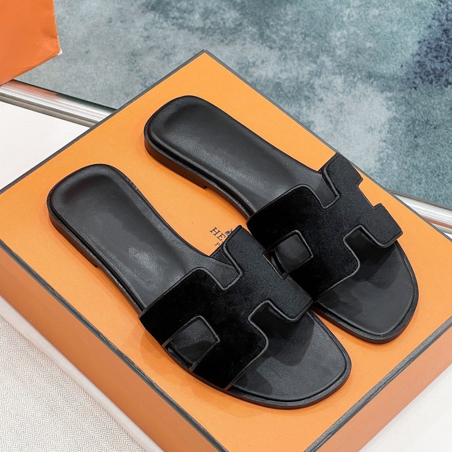 0ran sandal black velvet goatskin