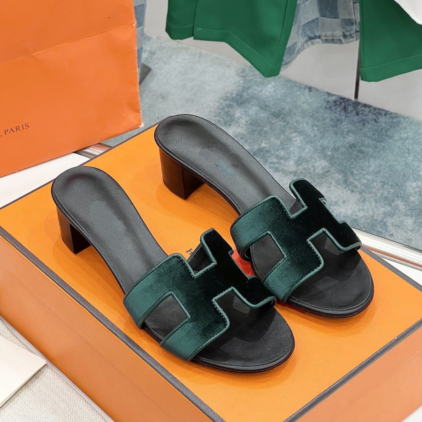 0ran 45 sandal dark green velvet goatskin