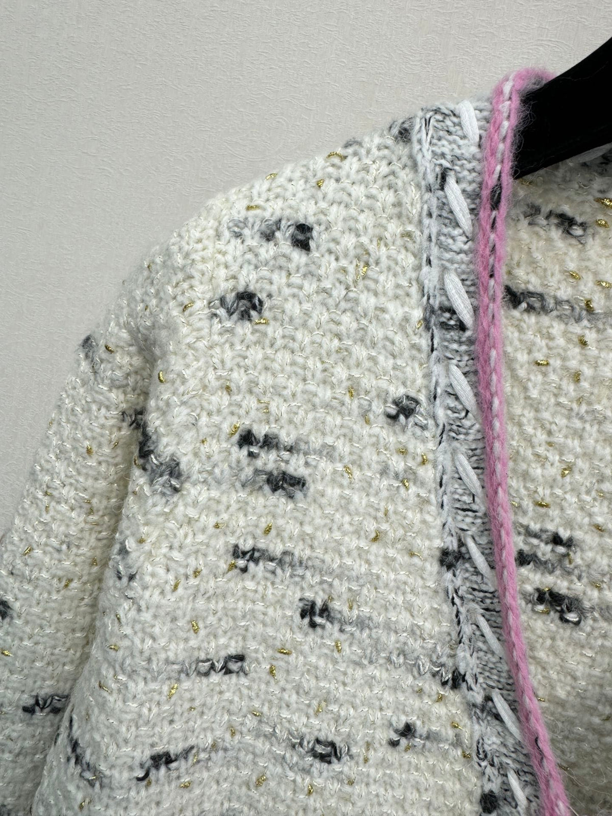 Chanel 2026 V-neck Cardigan Pink Mix White Wool 424707