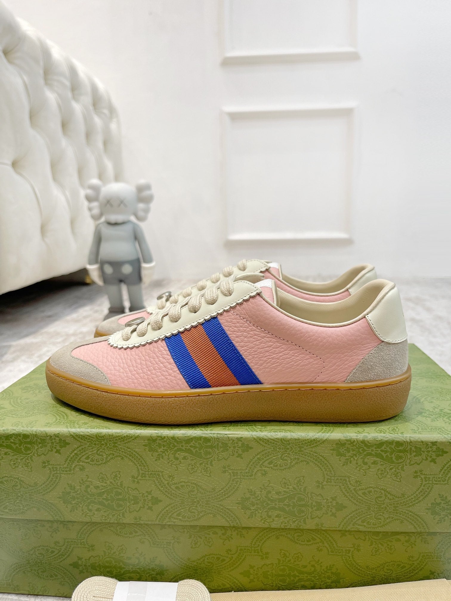 GG Men's Web Sneaker Pink Cowhide Suede 853920