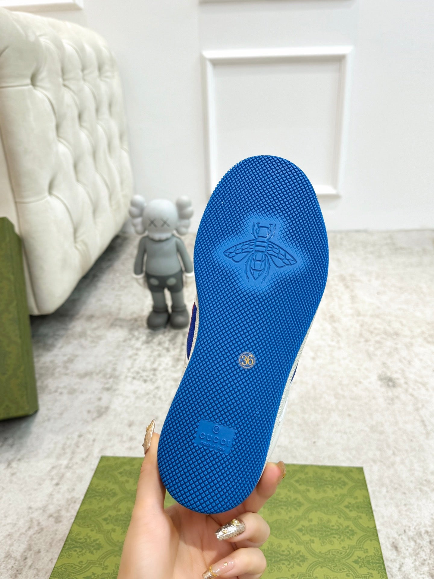 GG Men's Screener Sneaker White Blue Sheepskin 574737