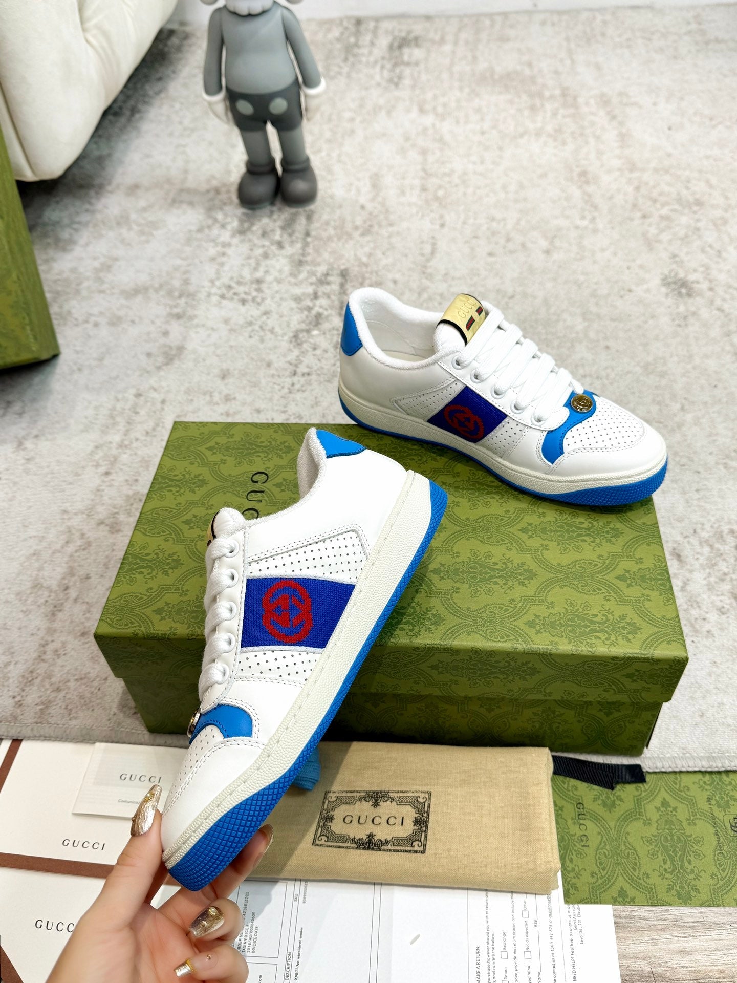 GG Men's Screener Sneaker White Blue Sheepskin 574737