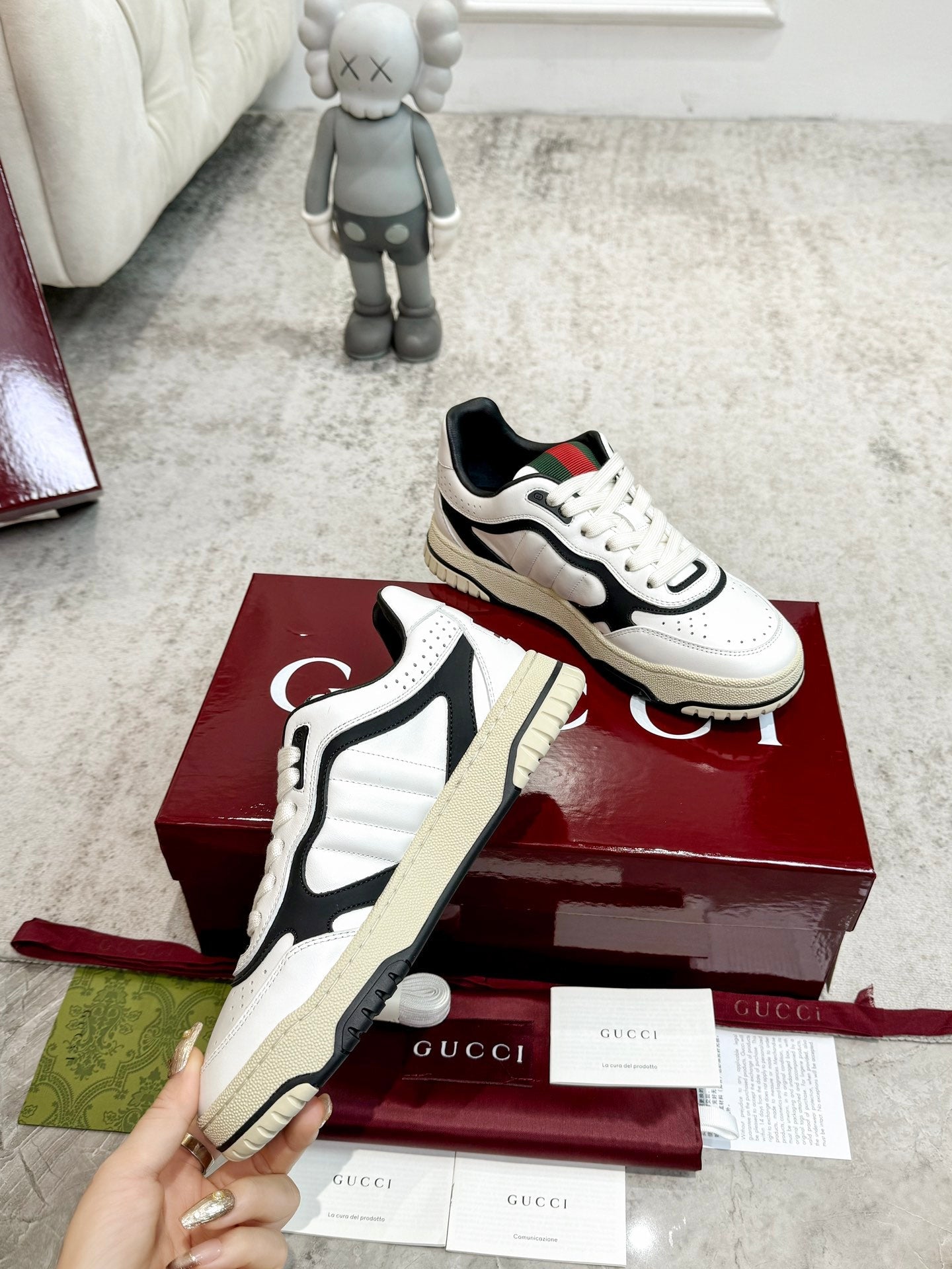 GG Men's Re-Web Sneaker White Black Calfskin 534247