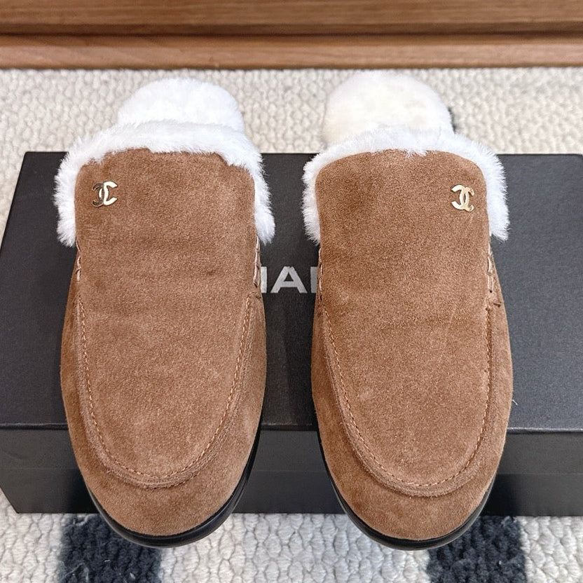 Chanel 2026 Wool Mules Suede 983862
