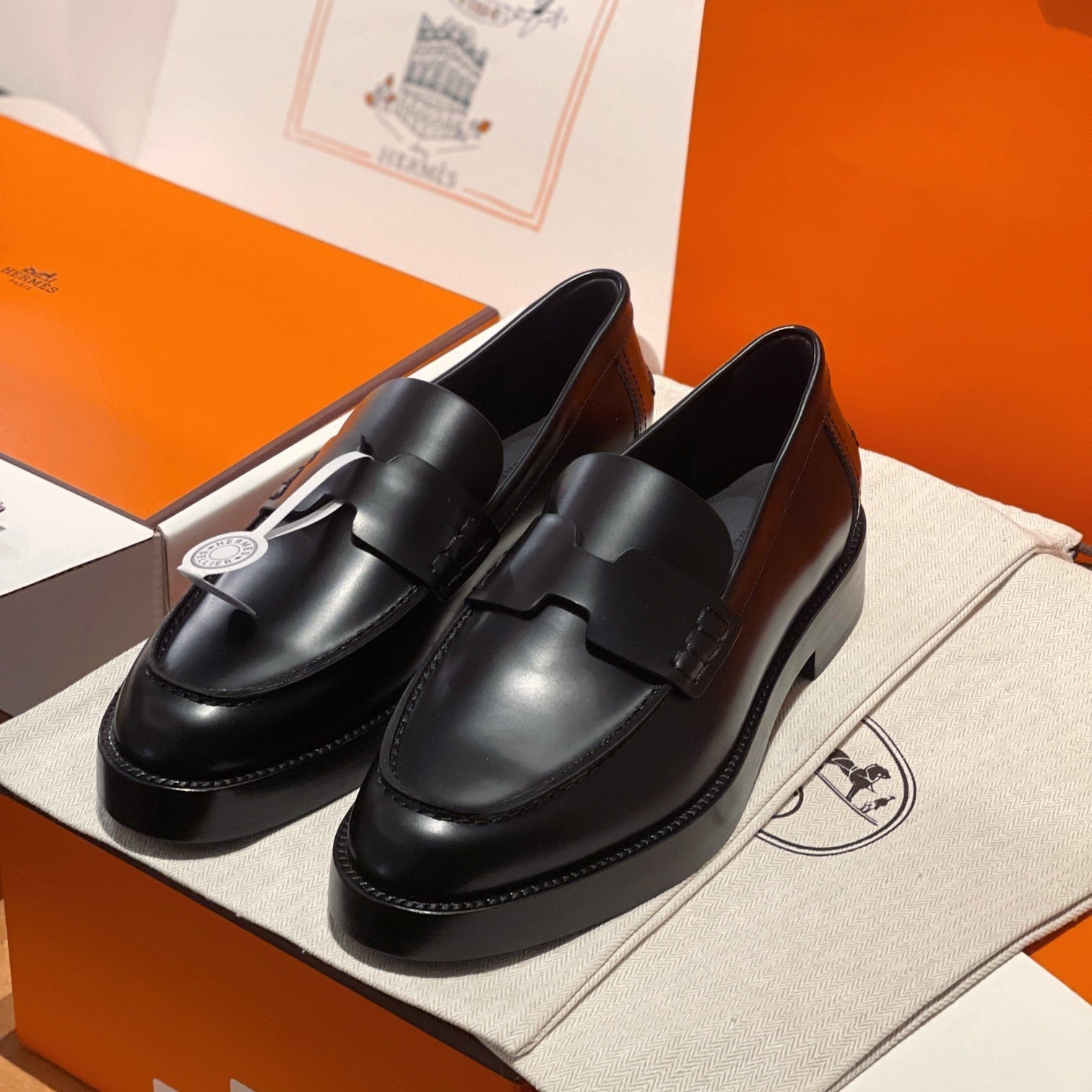 HM Loafer In Black Calfskin 100164