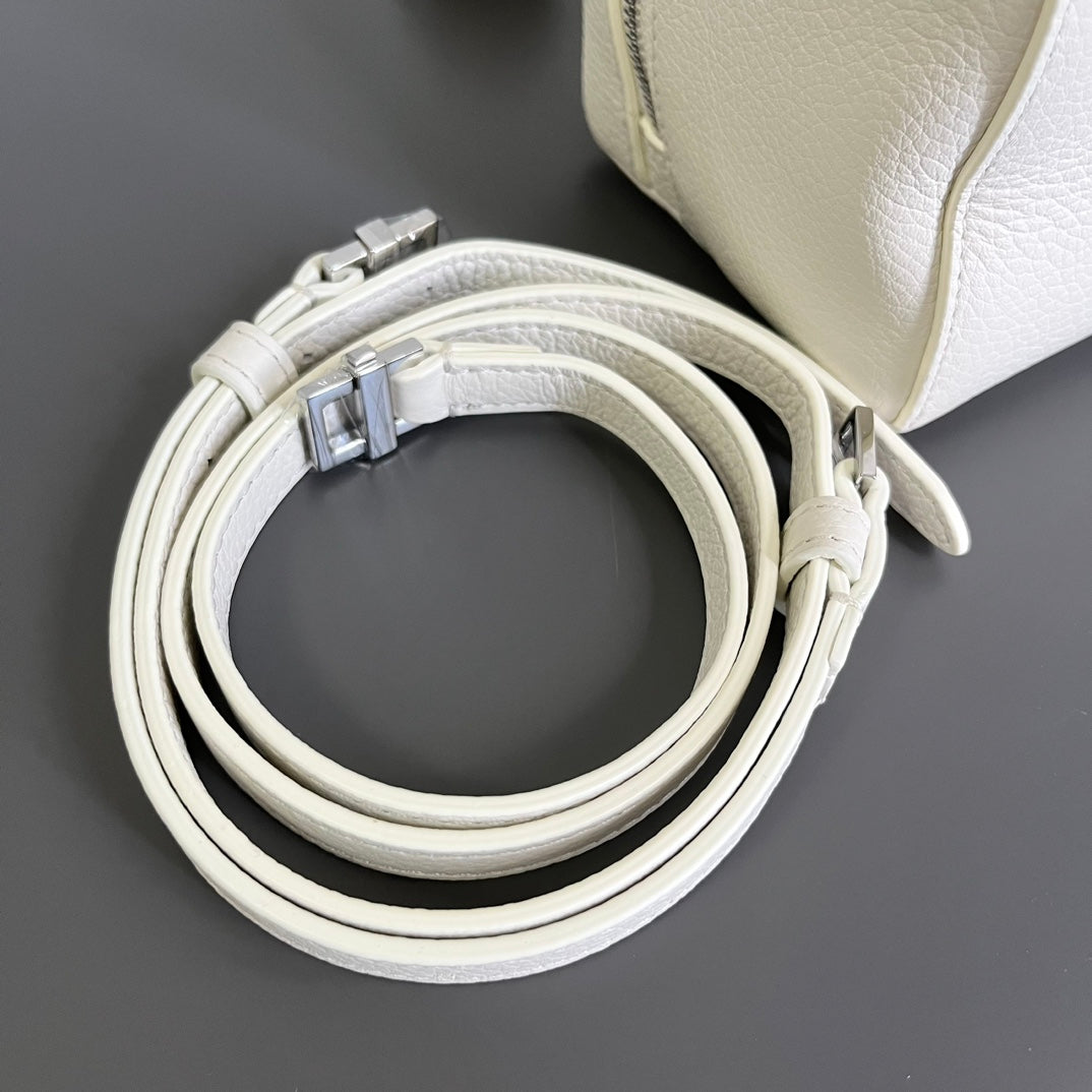 EXTRA POCKET L12 IN WHITE CALFSKIN WITH SILVER HARDWARE
