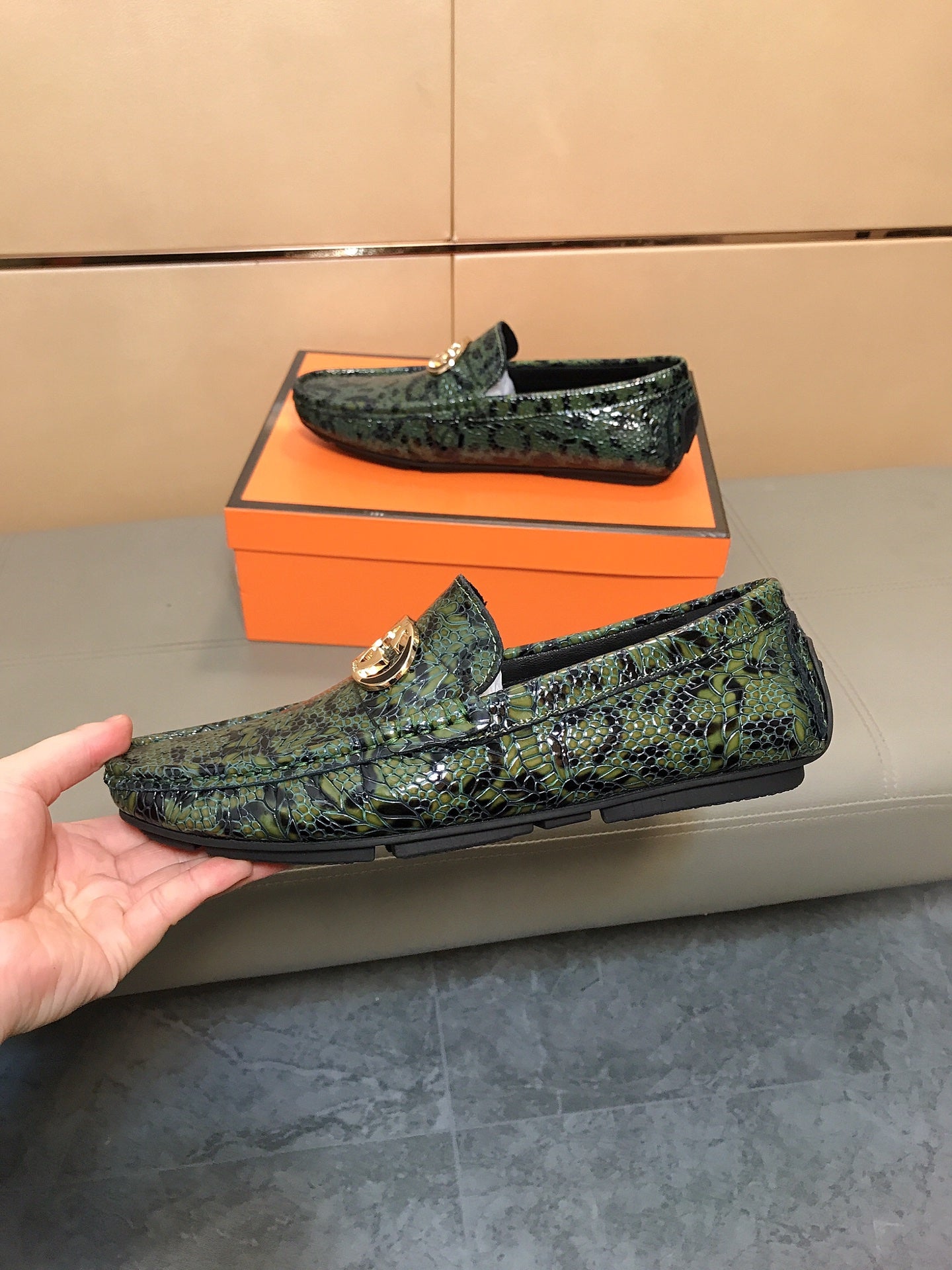 GG Men's Loafer Green Mix Black Embossed Cowhide 748039