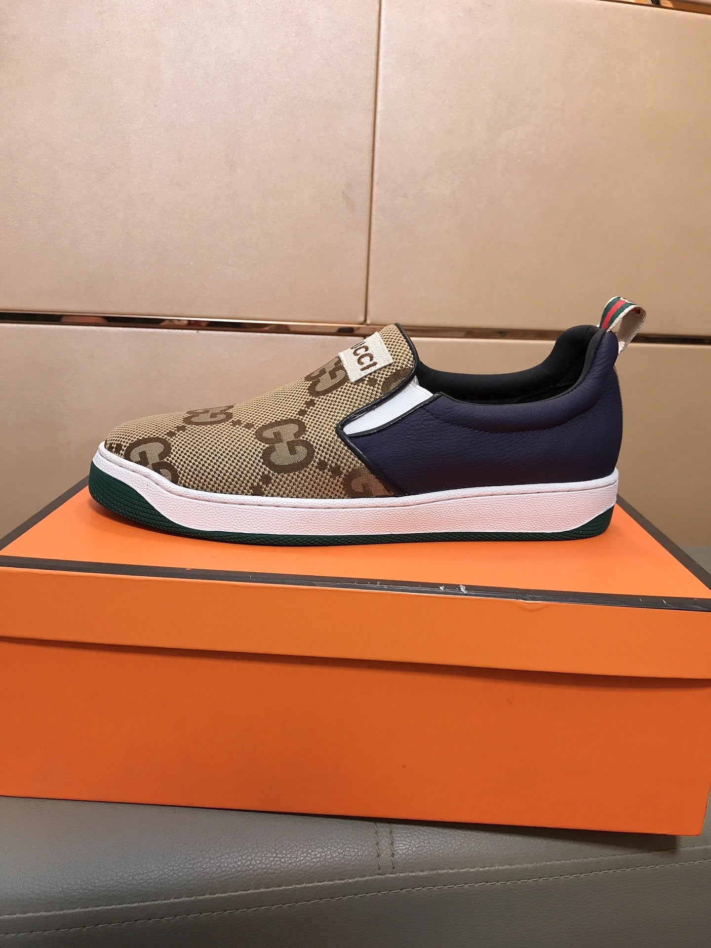 GG Men's Slip On Brown Cowhide Printed Fabric 525192