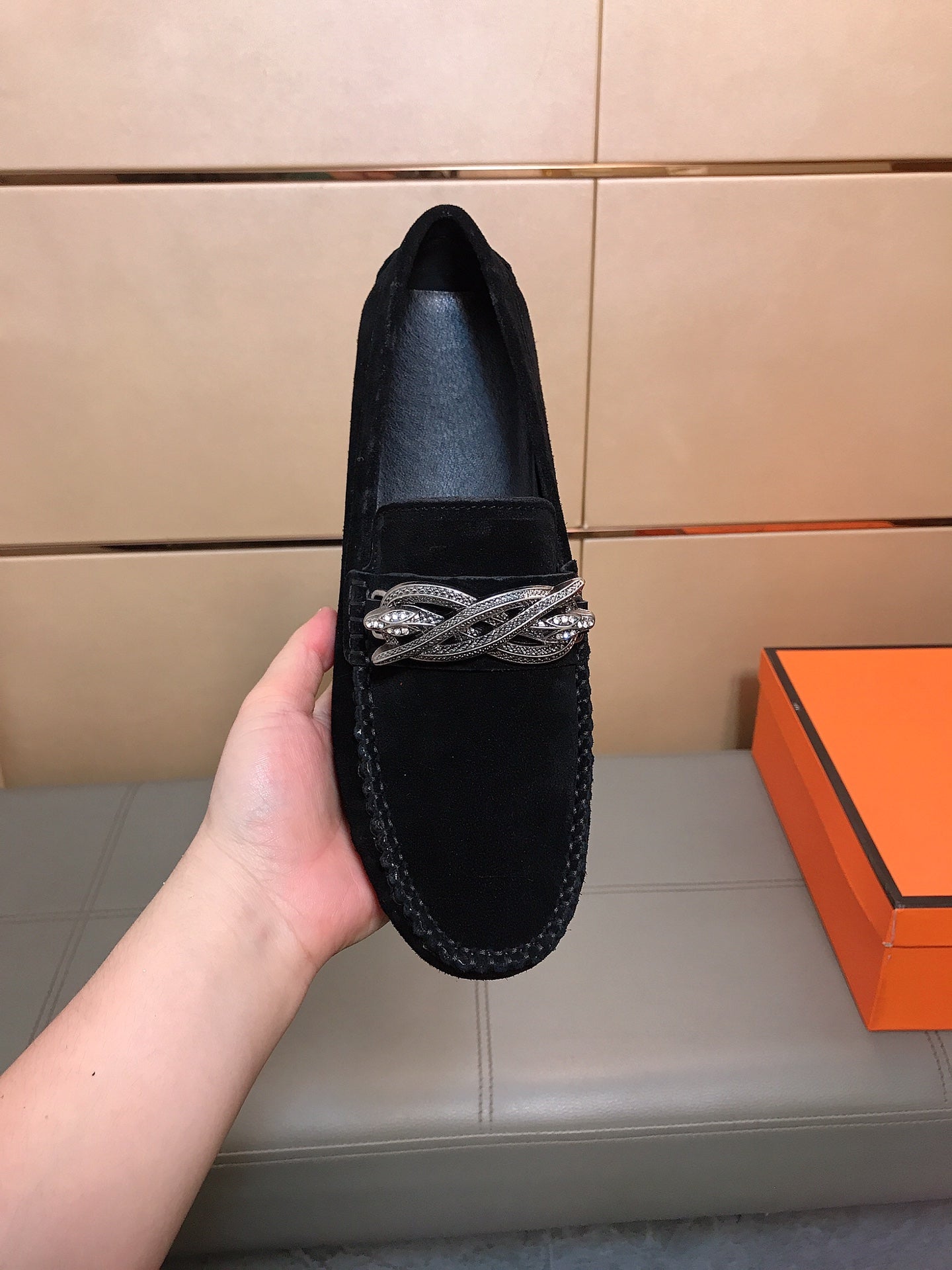 GG Men's 25 Snake Loafer Black Suede 748028