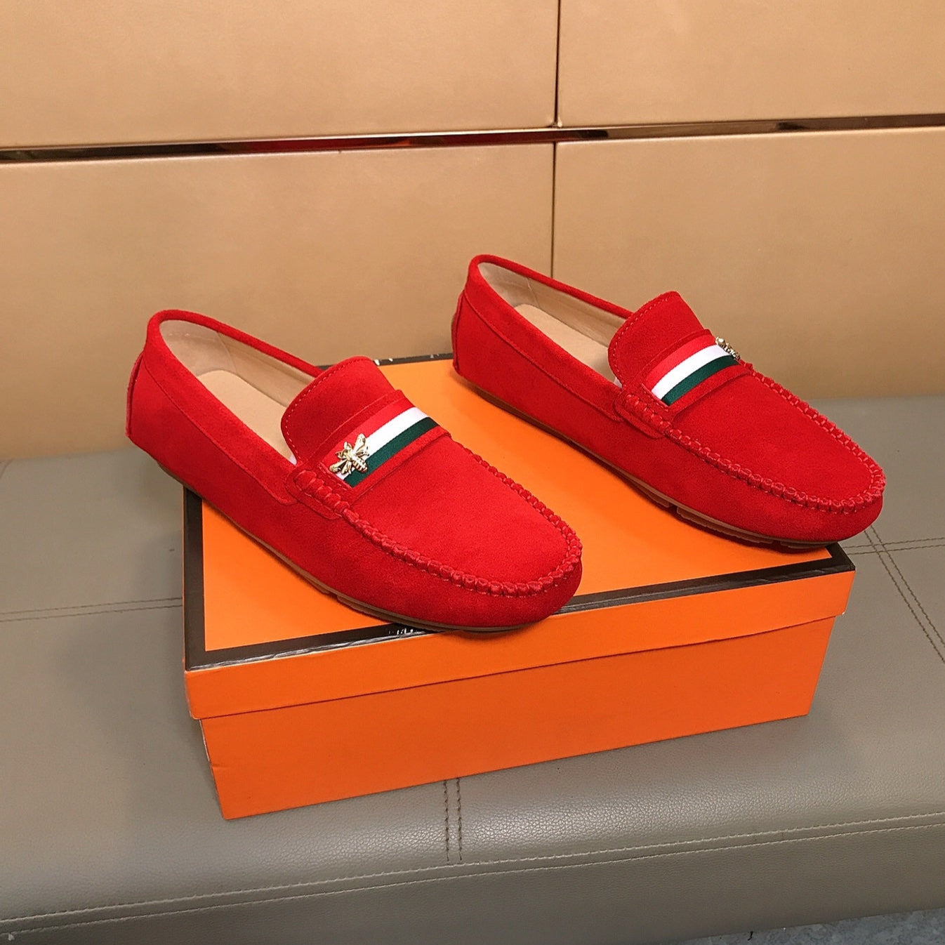 GG Men's Loafer Red Suede 526676