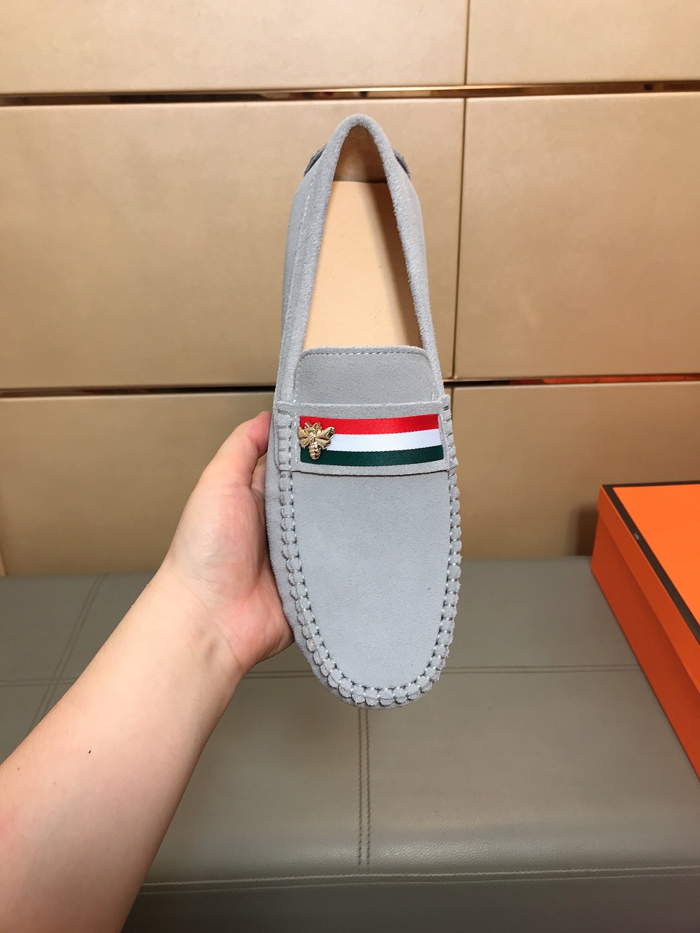 GG Men's Loafer Grey Suede 526680