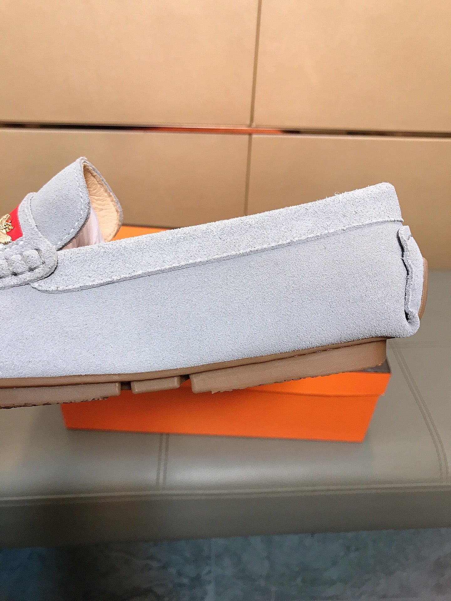 GG Men's Loafer Grey Suede 526680