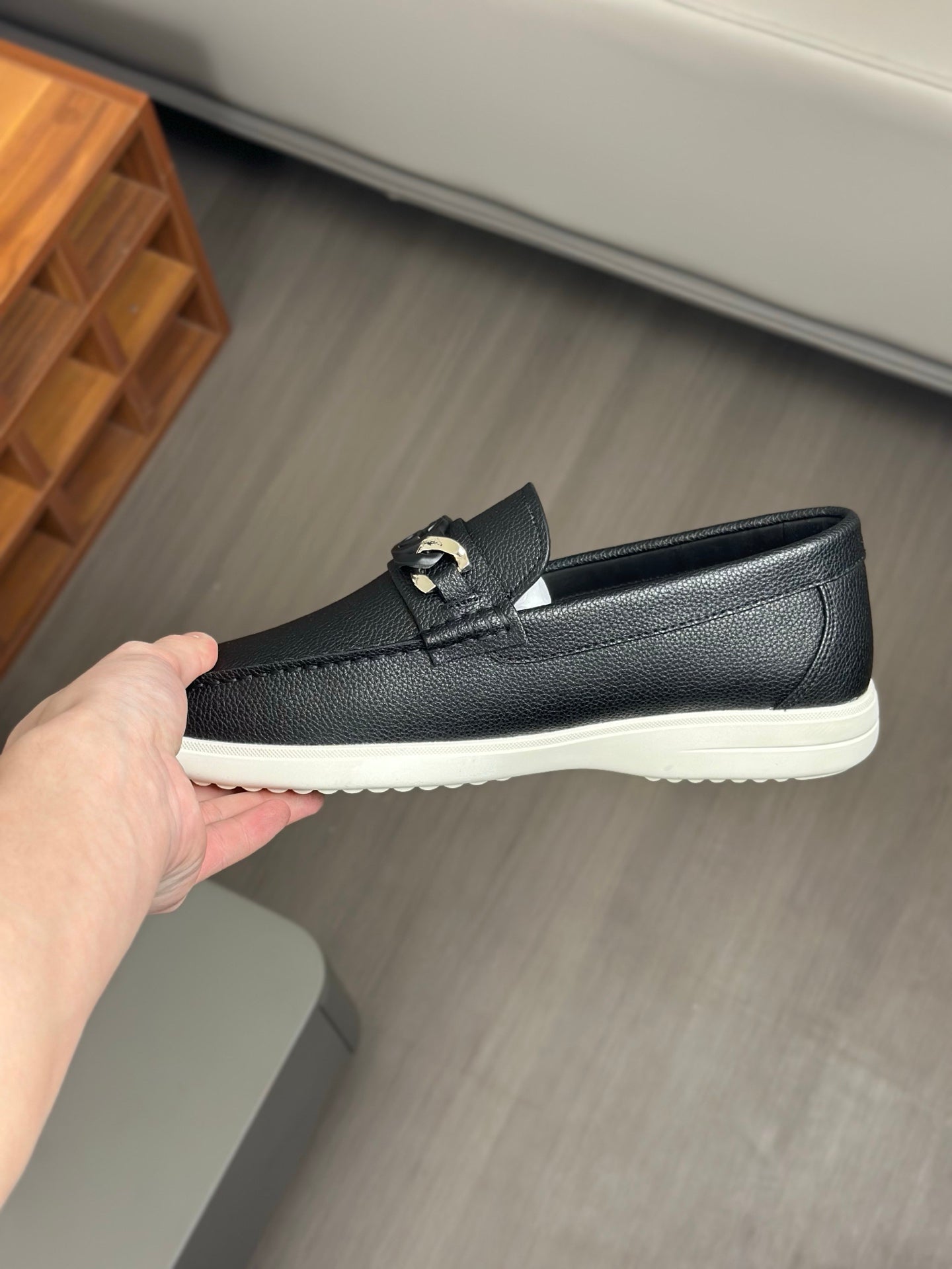 GG Men's Loafer Black Cowhide 573501