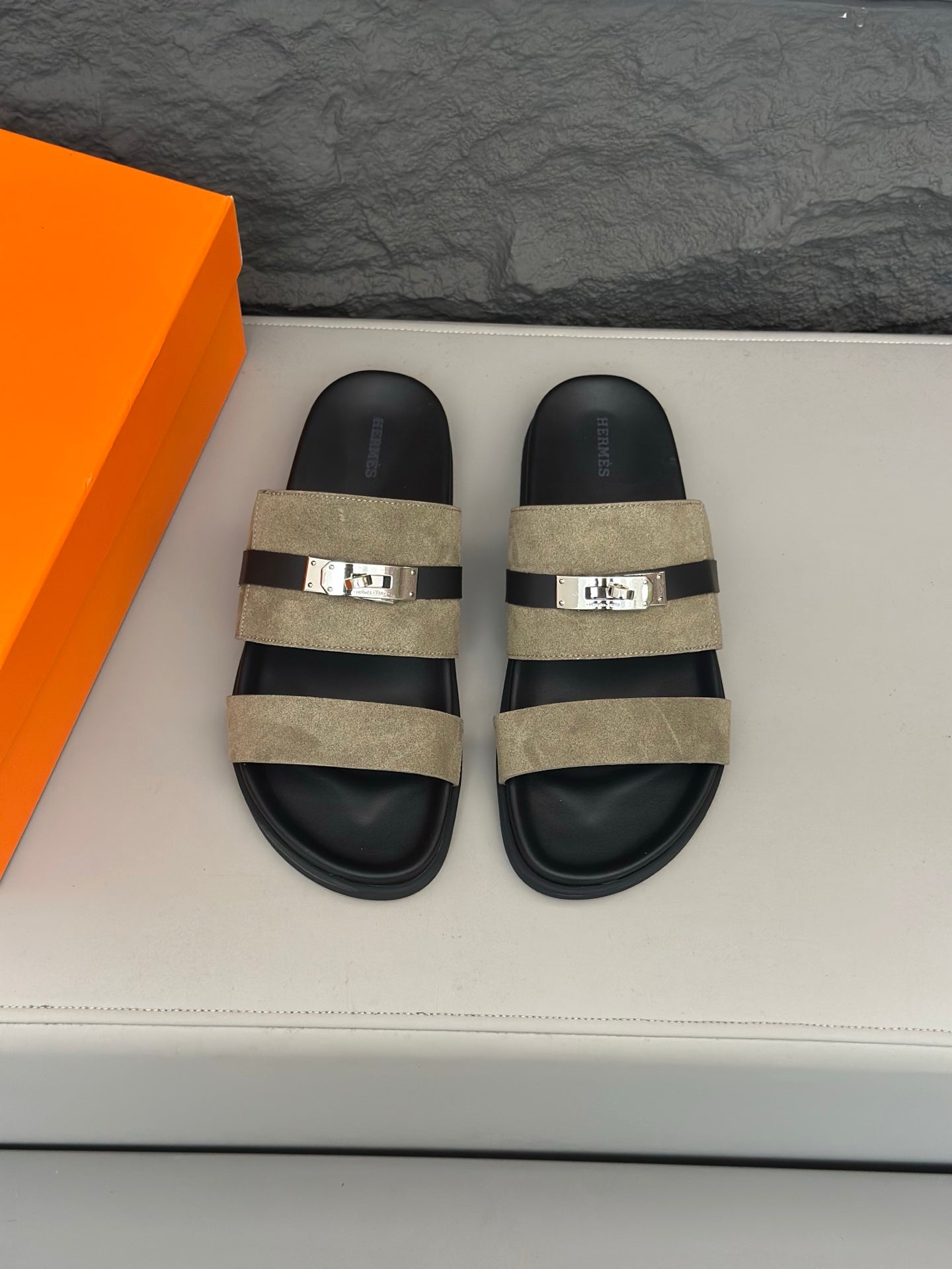 HM Men's Jackson Sandals Olive Green Suede 686961