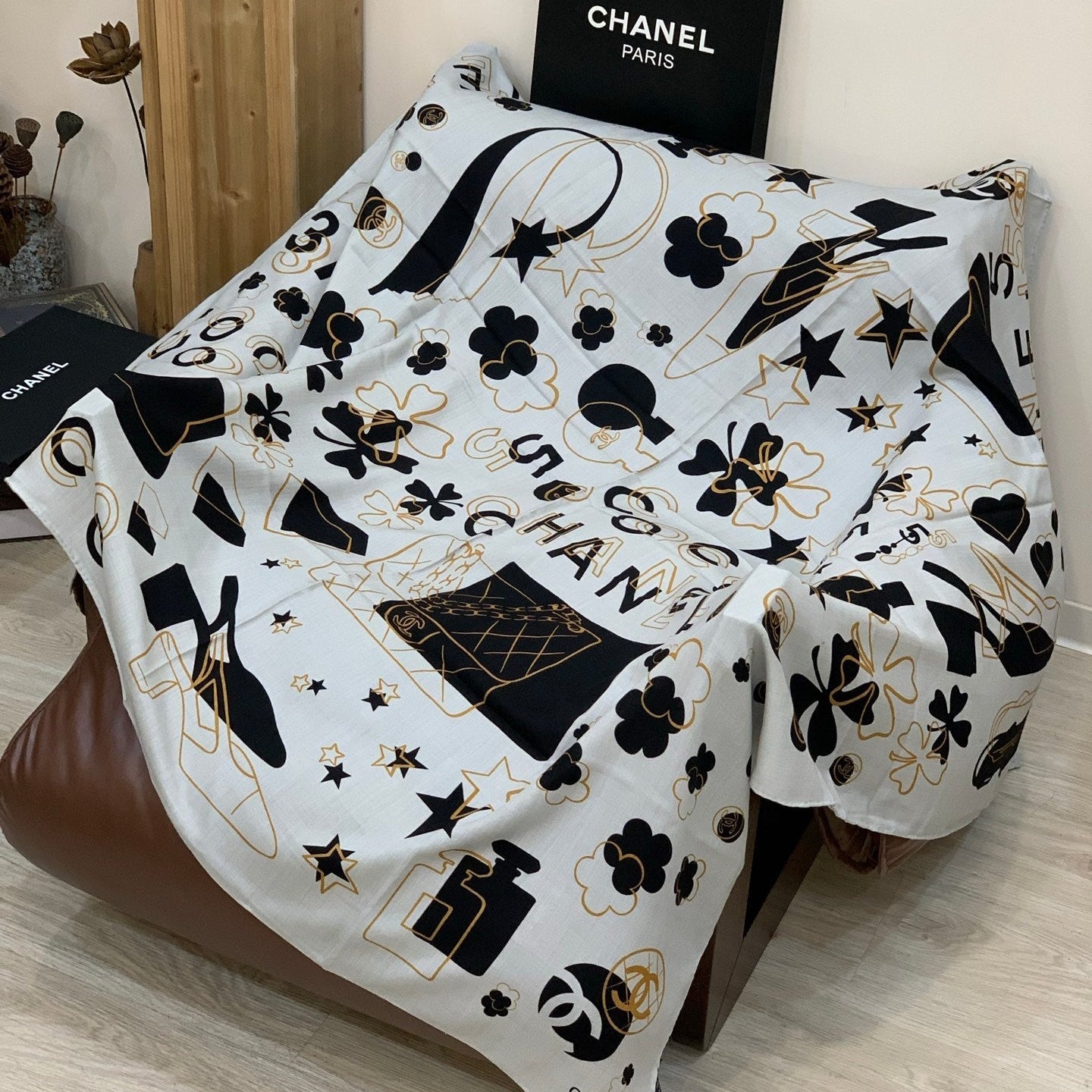 CC 25 Scarf 140cm White Black Cashmere 293181