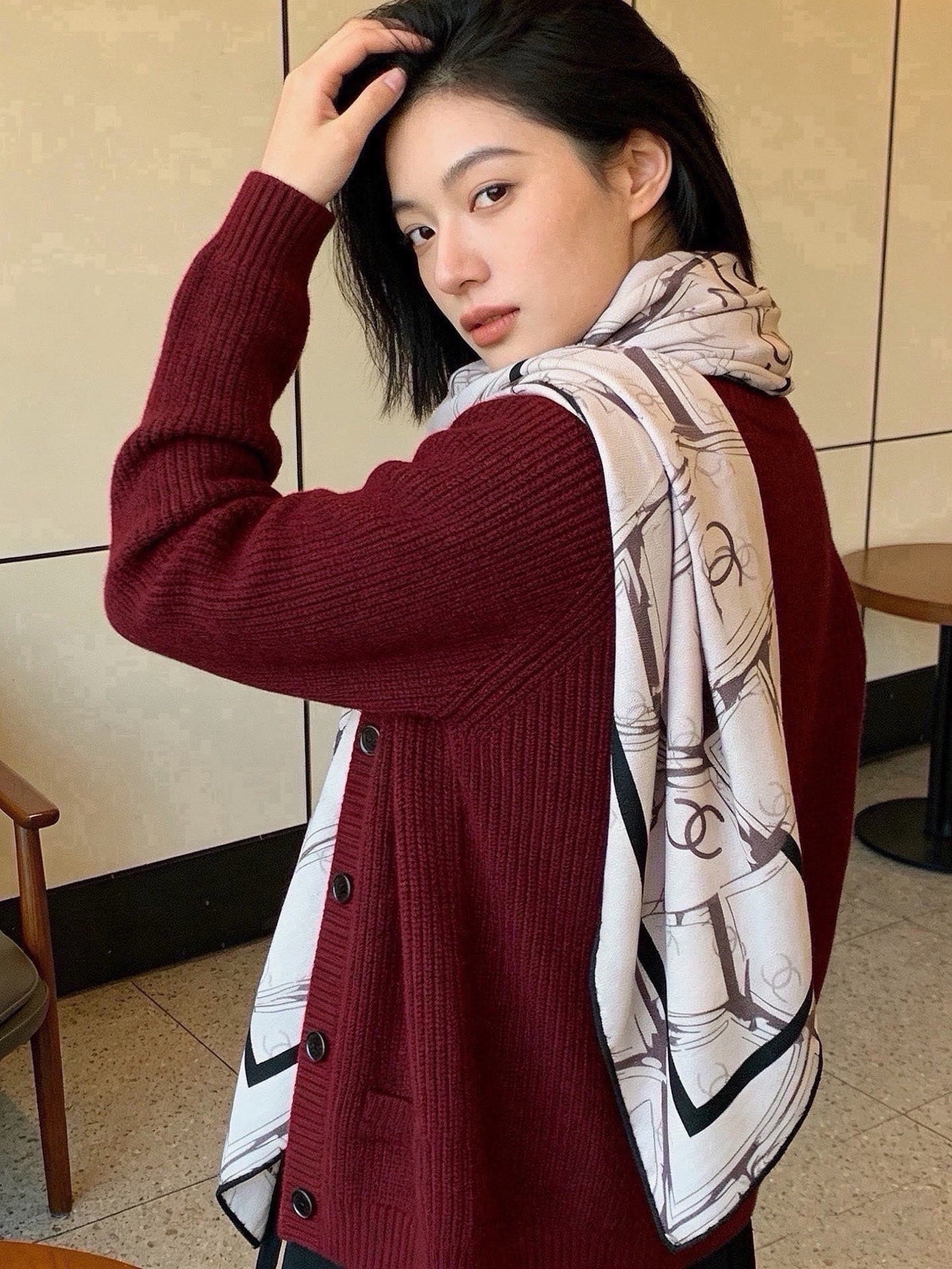 Chanel 2026 Geometric Scarf 135cm Black White Silk And Cashmere 214969