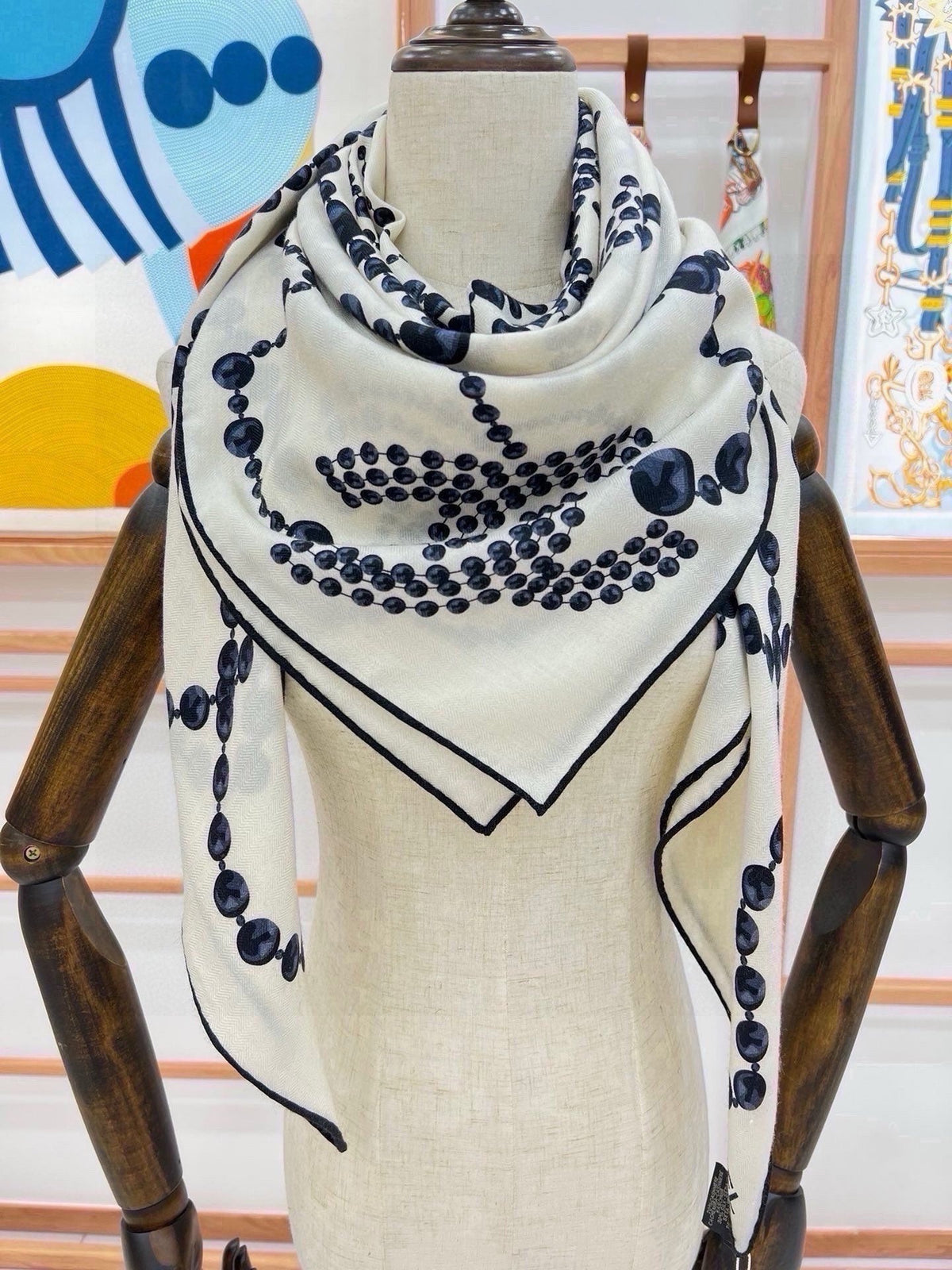 Chanel 2026 Pearl Scarf 140cm Black White Silk And Cashmere 214951