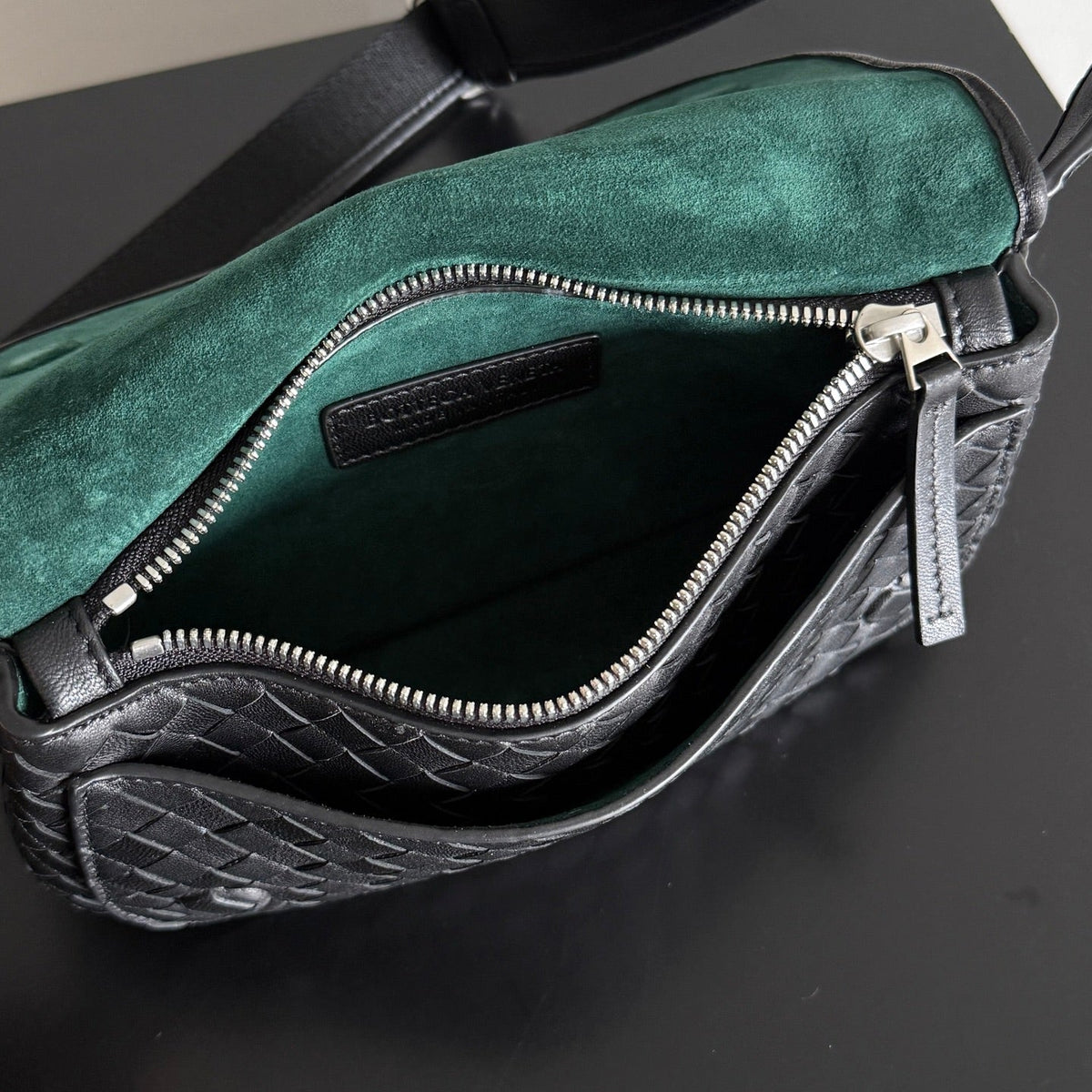 Bottega Veneta 2026 Veneto Sling Bag 33cm Black Lambskin