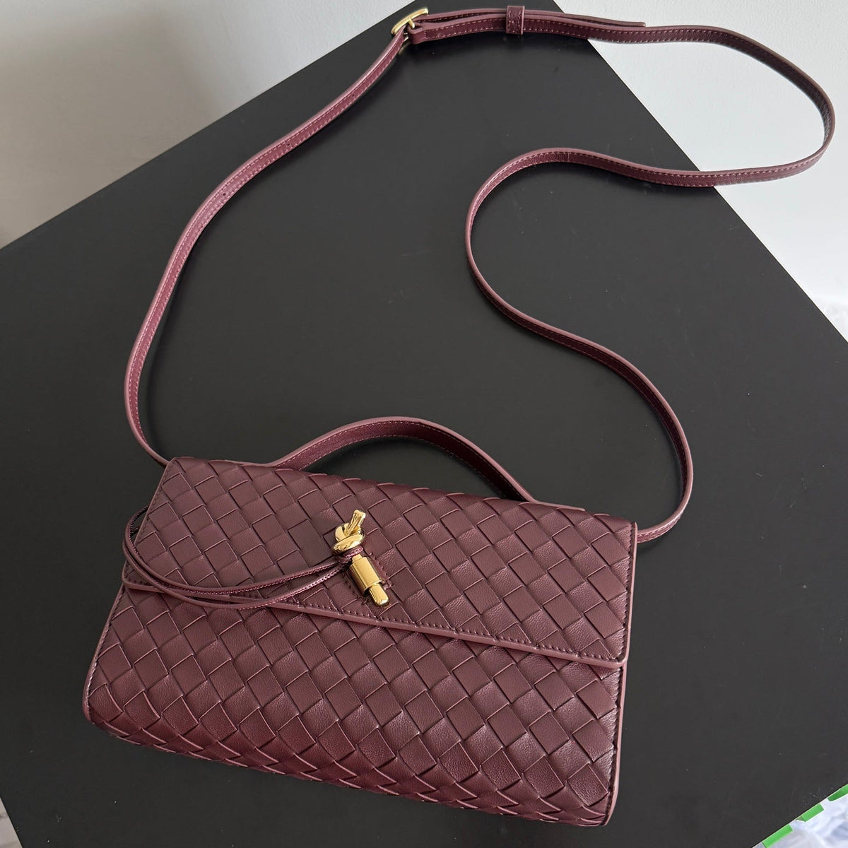 Bottega Veneta 2026 Andiamo Clutch With Handle 24cm Lambskin