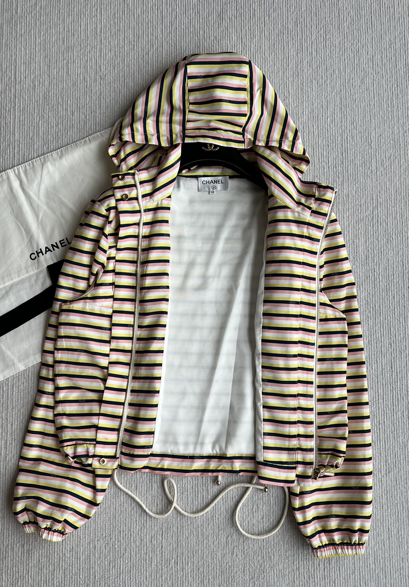 CC 25 Striped Suit Multicolor Polyester Fiber