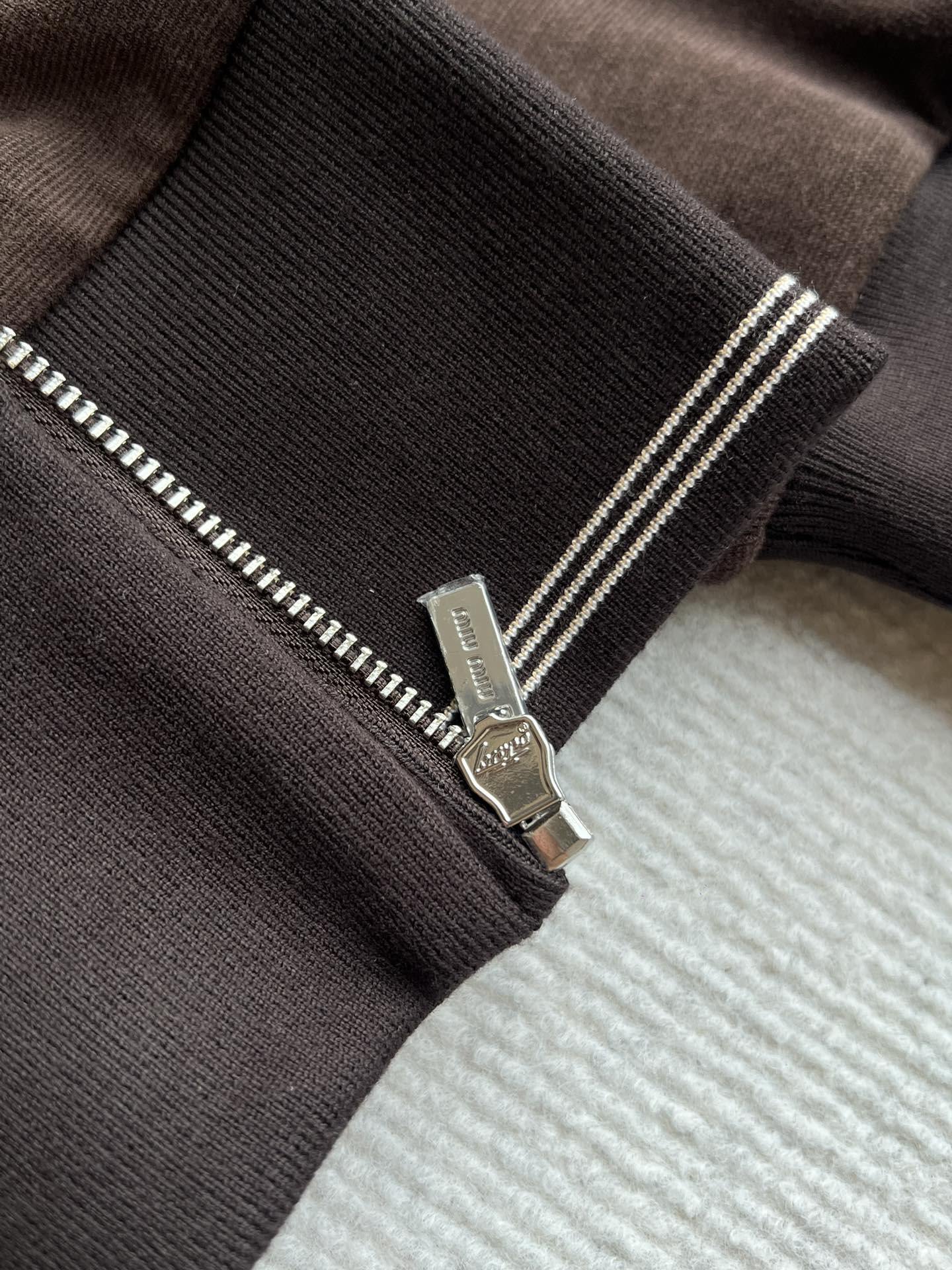 Miu Miu 25 Winter Set Brown Mix Beige Viscose