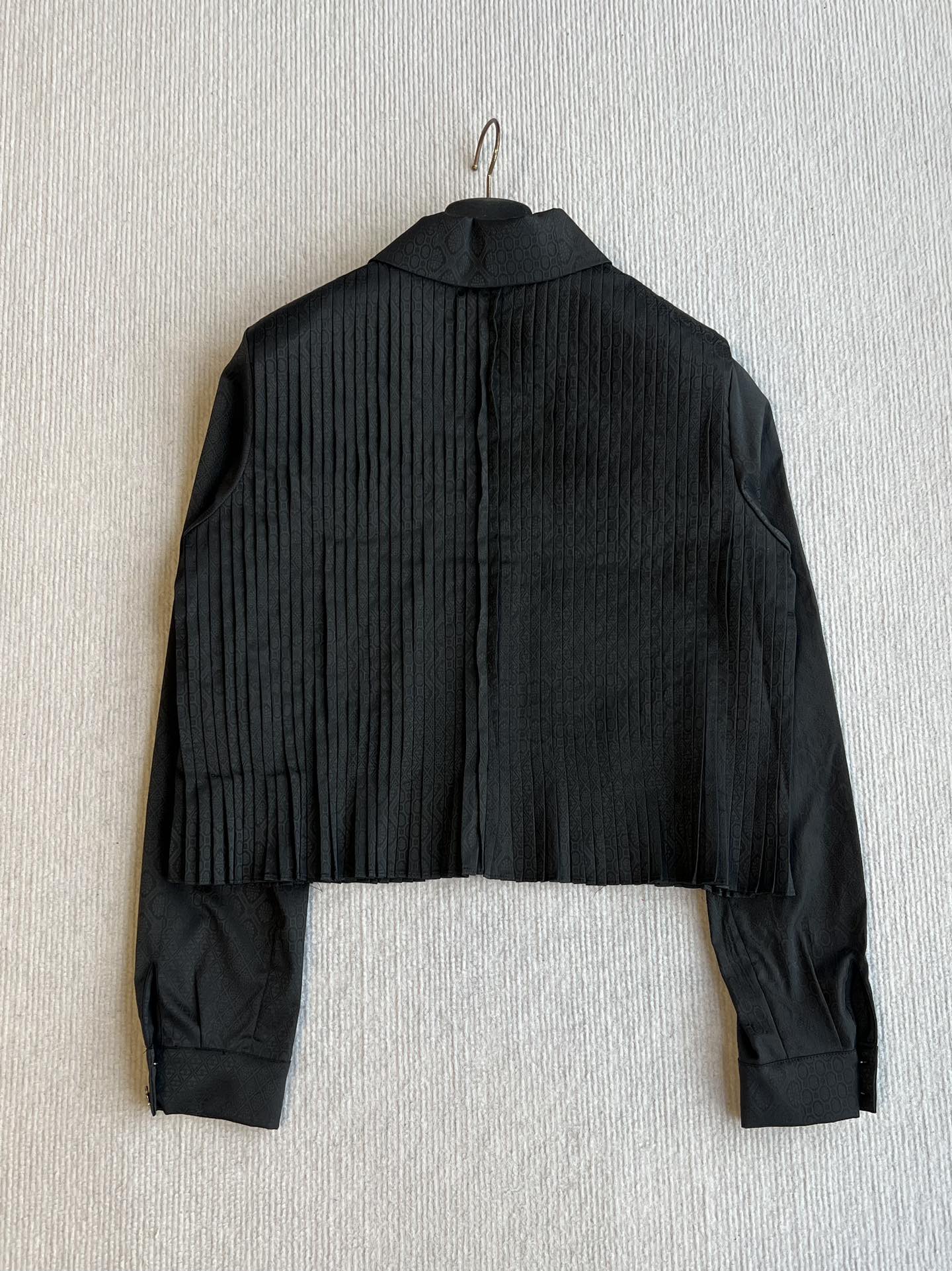 CC 25 Pleated Shirt Black Silk