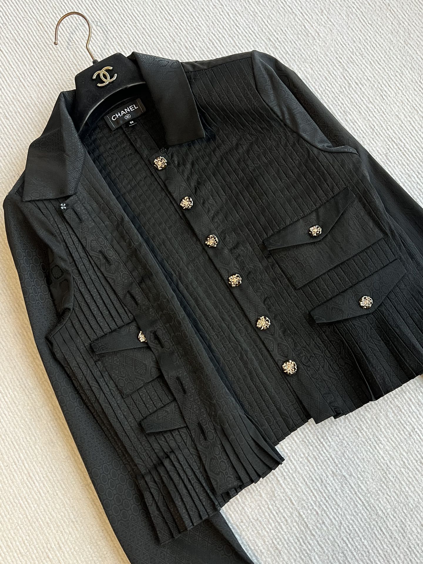 CC 25 Pleated Shirt Black Silk