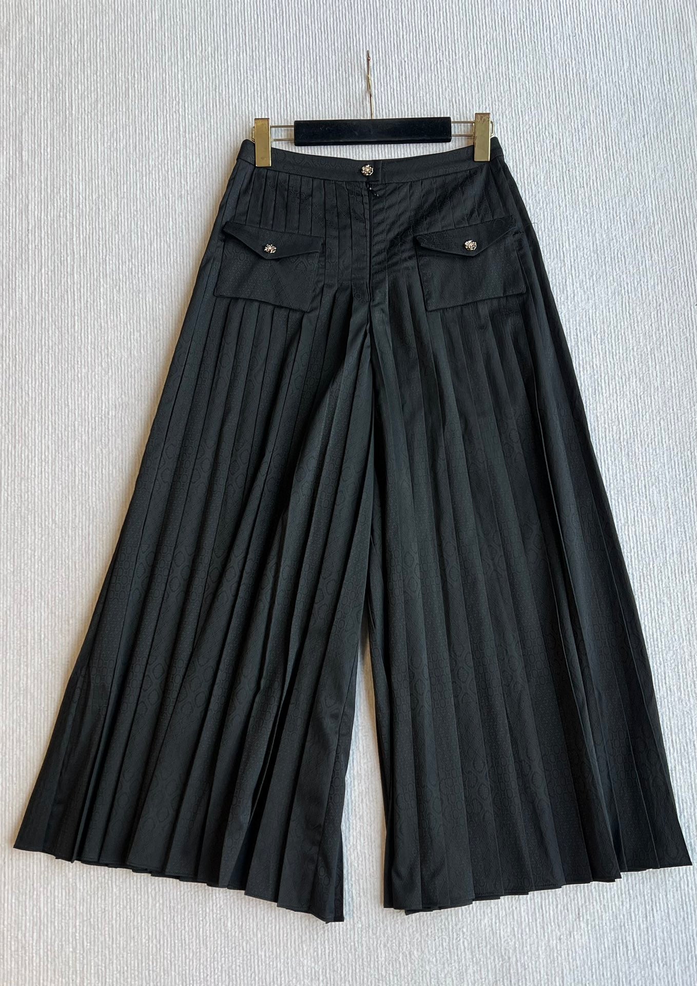CC 25 Pleated Pants Black Silk