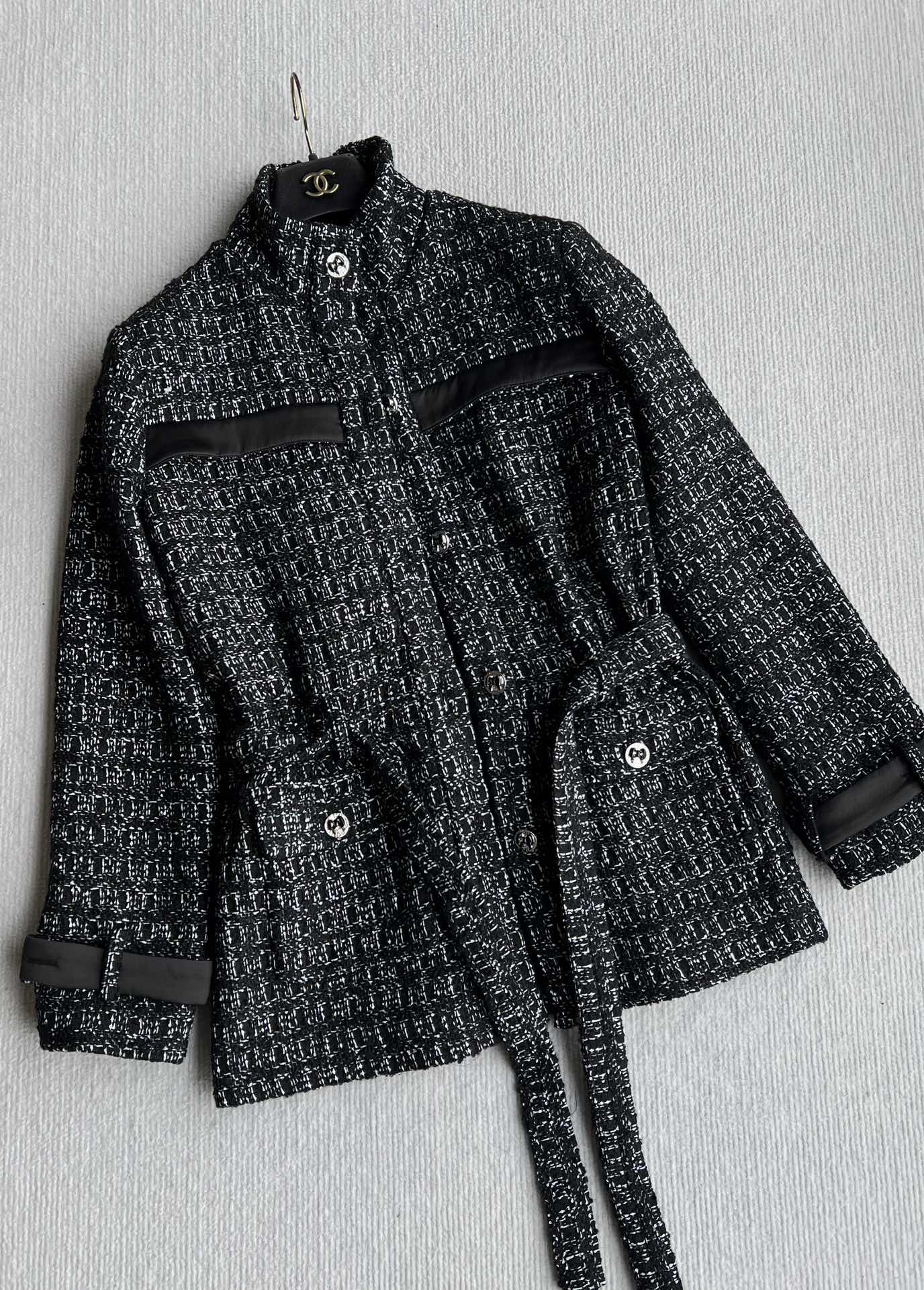 Chanel 2025 Belt Jacket Black Wool Cashmere 318587