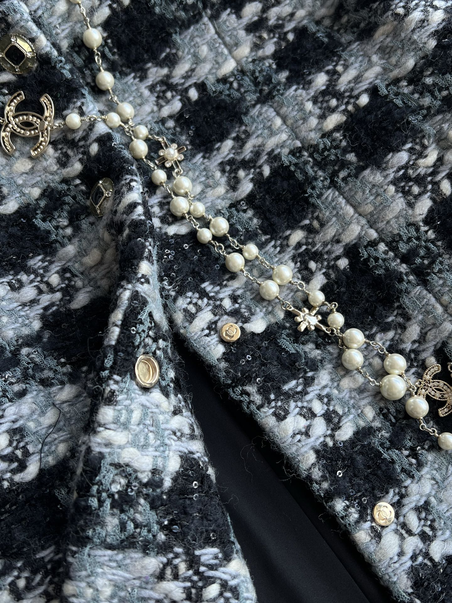 Chanel 2025 Plaid Tweed Jacket Black Wool Polyester 325363